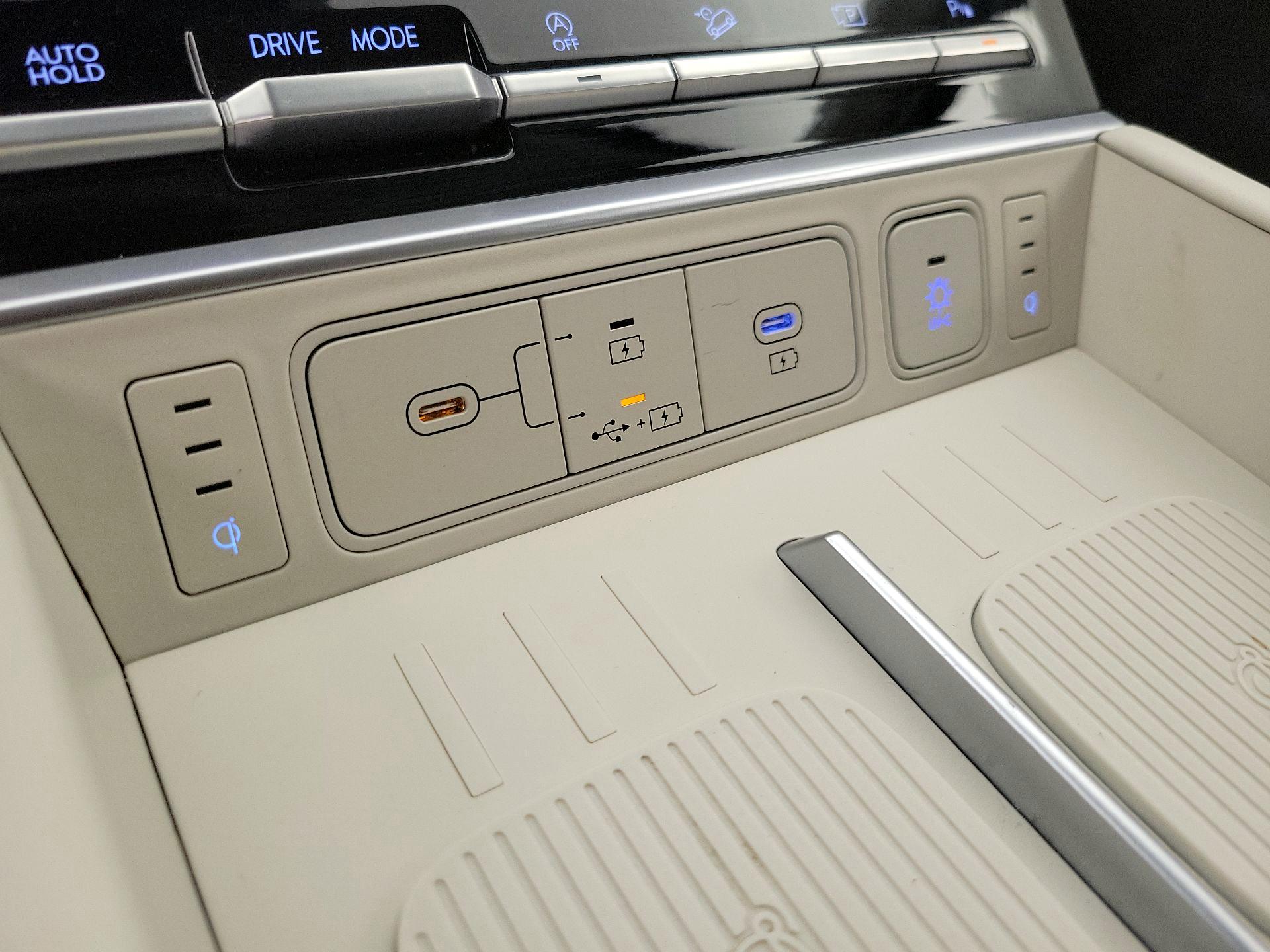 Thumbnail: 2024 Hyundai Santa Fe - 19