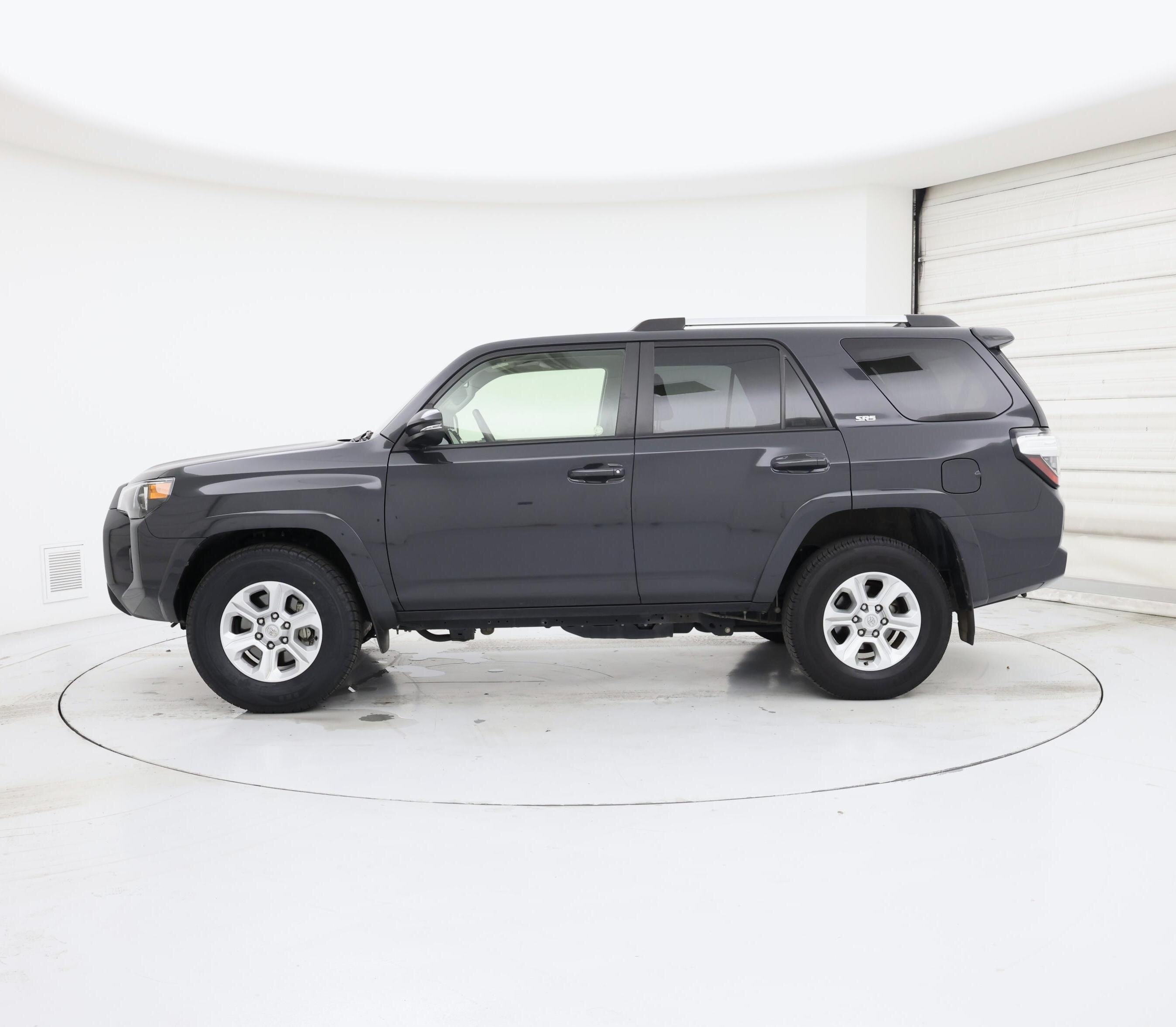 Thumbnail: 2024 Toyota 4Runner - 3