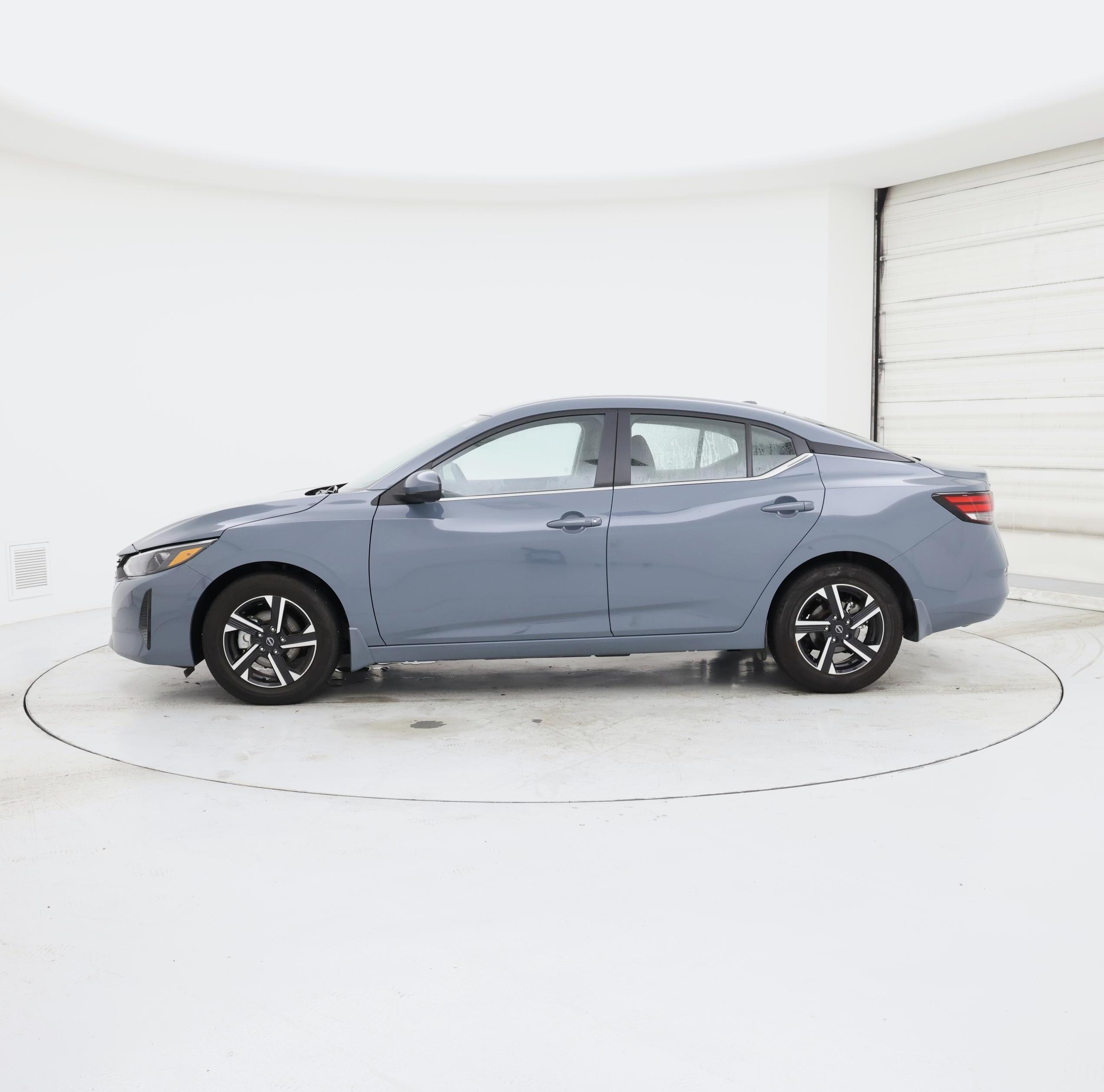 Thumbnail: 2025 Nissan Sentra - 3
