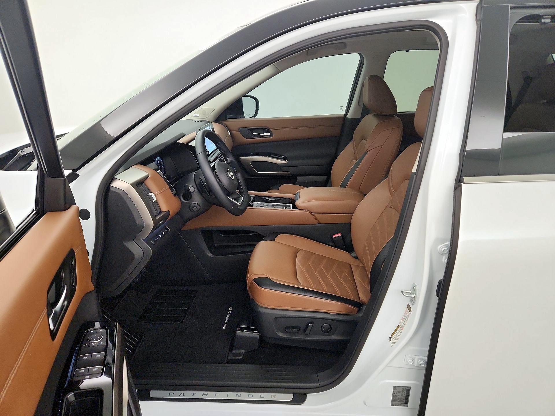Thumbnail: 2025 Nissan Pathfinder - 11