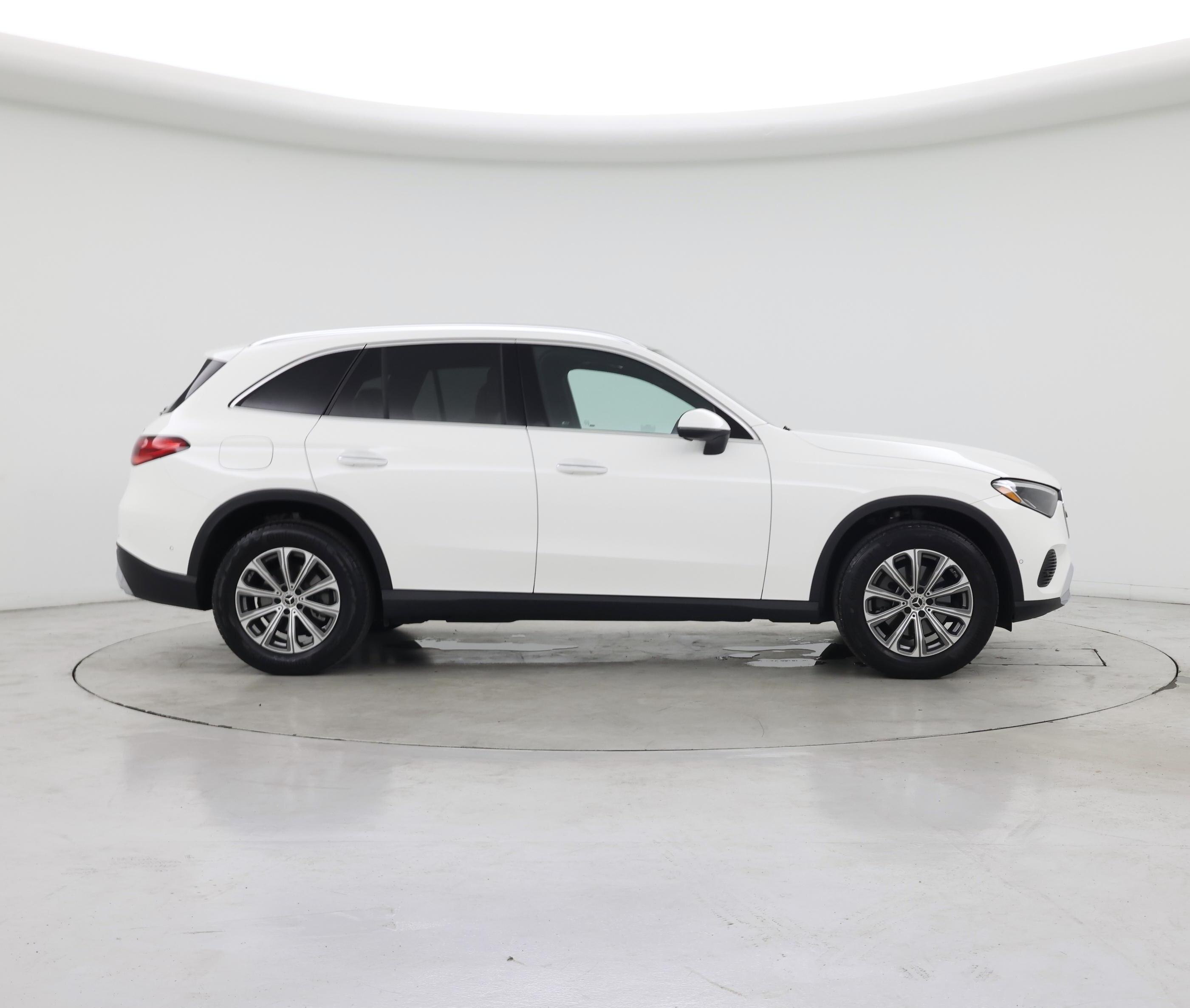 Thumbnail: 2025 Mercedes-Benz GLC - 7
