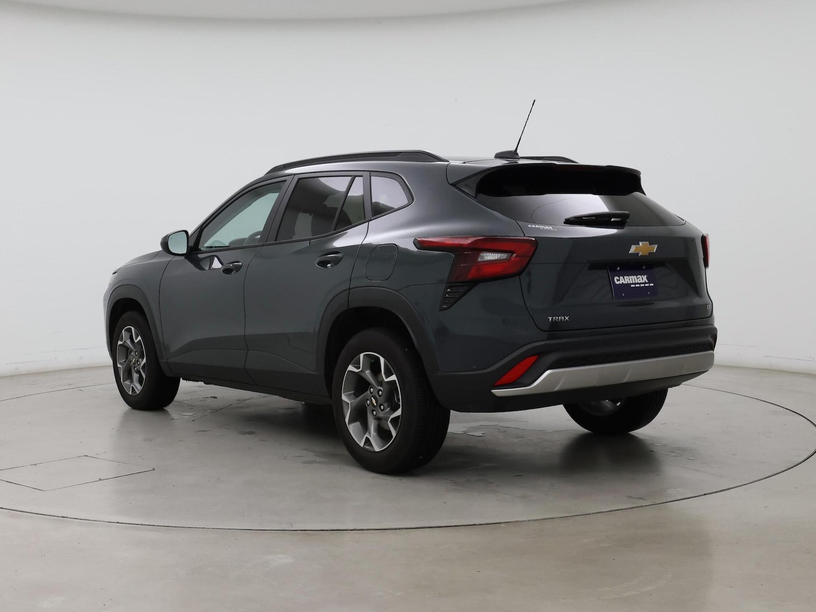 2025 Chevrolet Trax LT - Photo 3