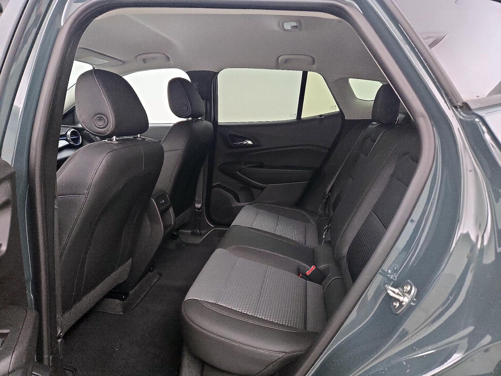 2025 Chevrolet Trax LT - Photo 20