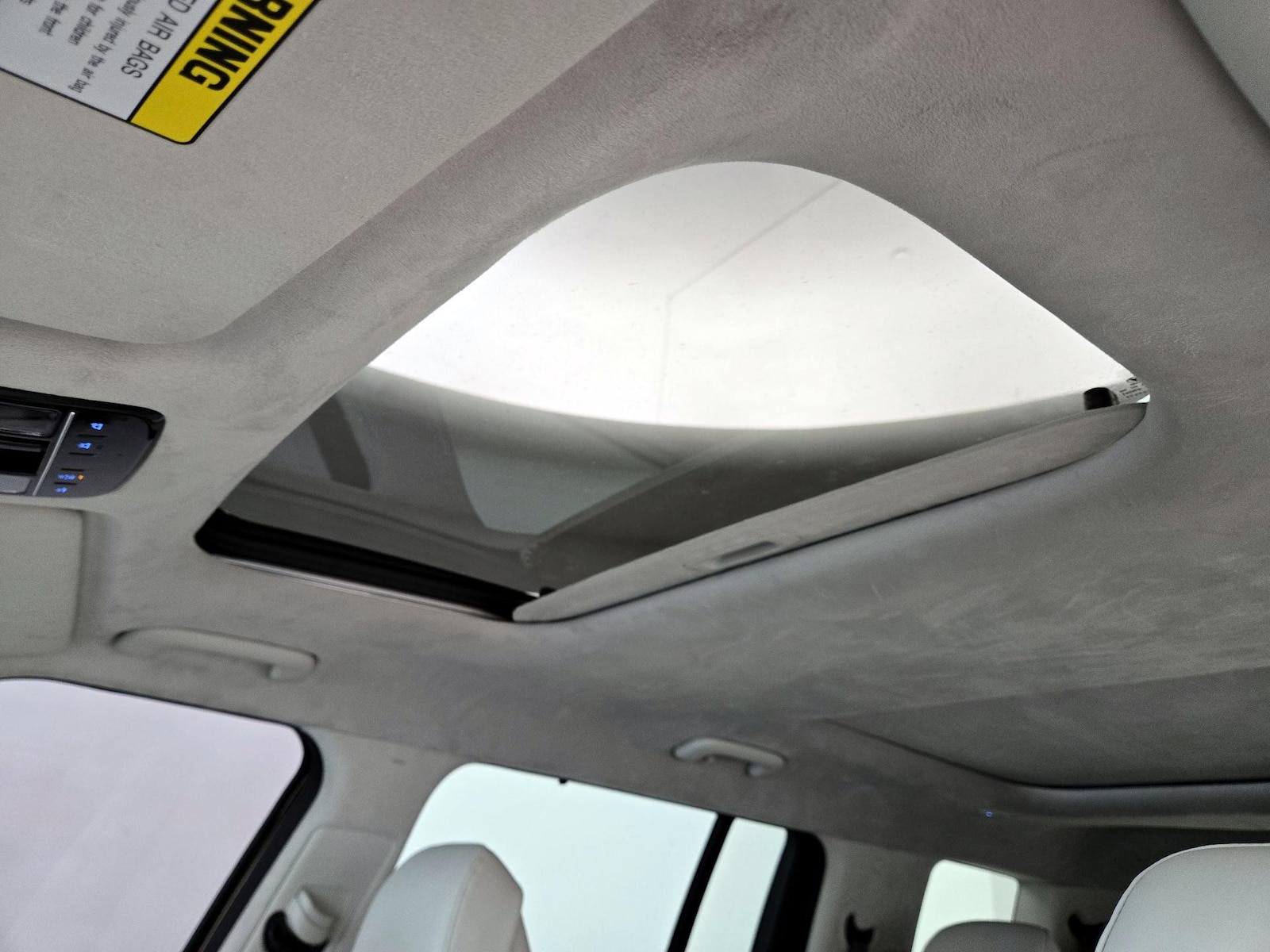 Sunroof(s) & Skylight(s)
