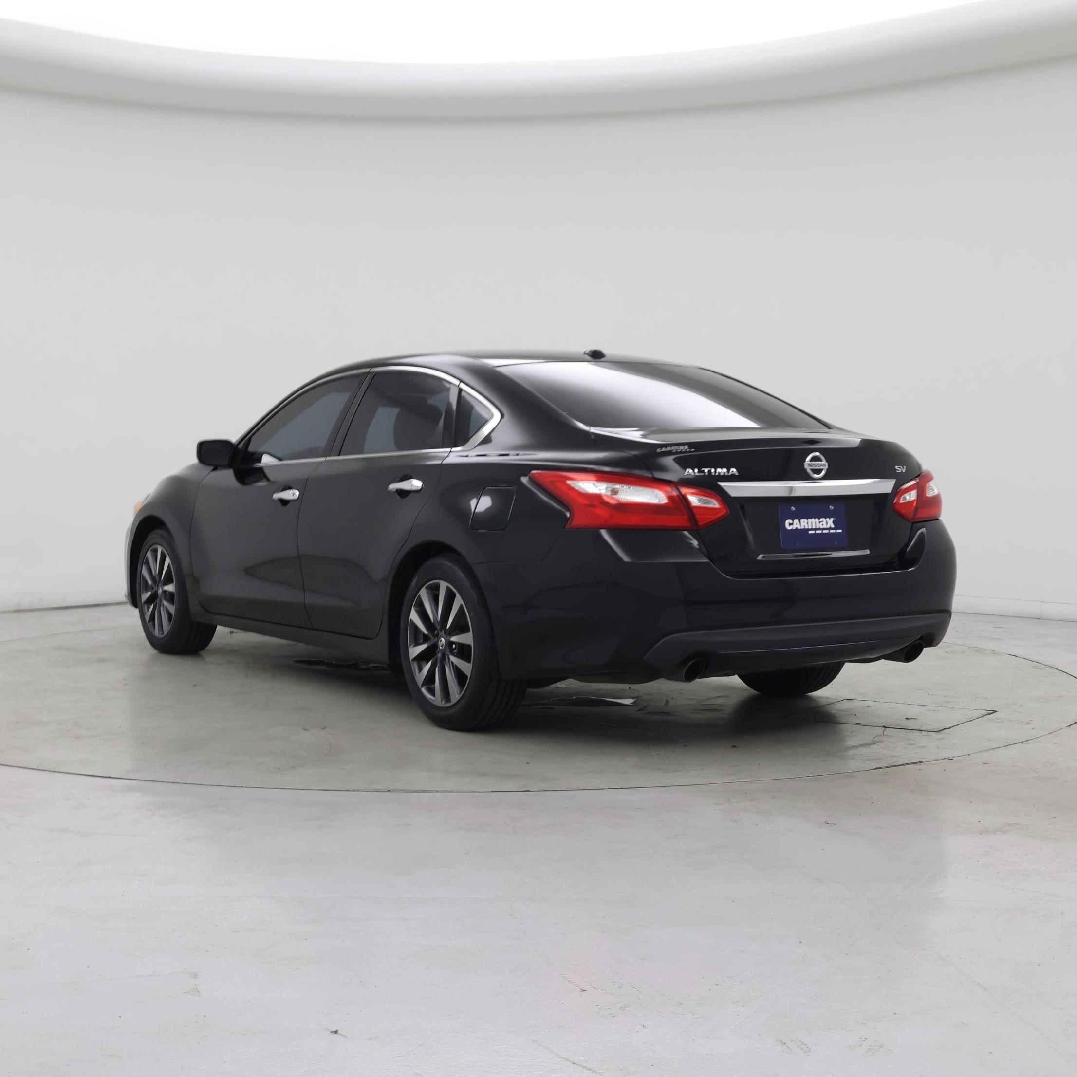 Thumbnail: 2017 Nissan Altima - 2