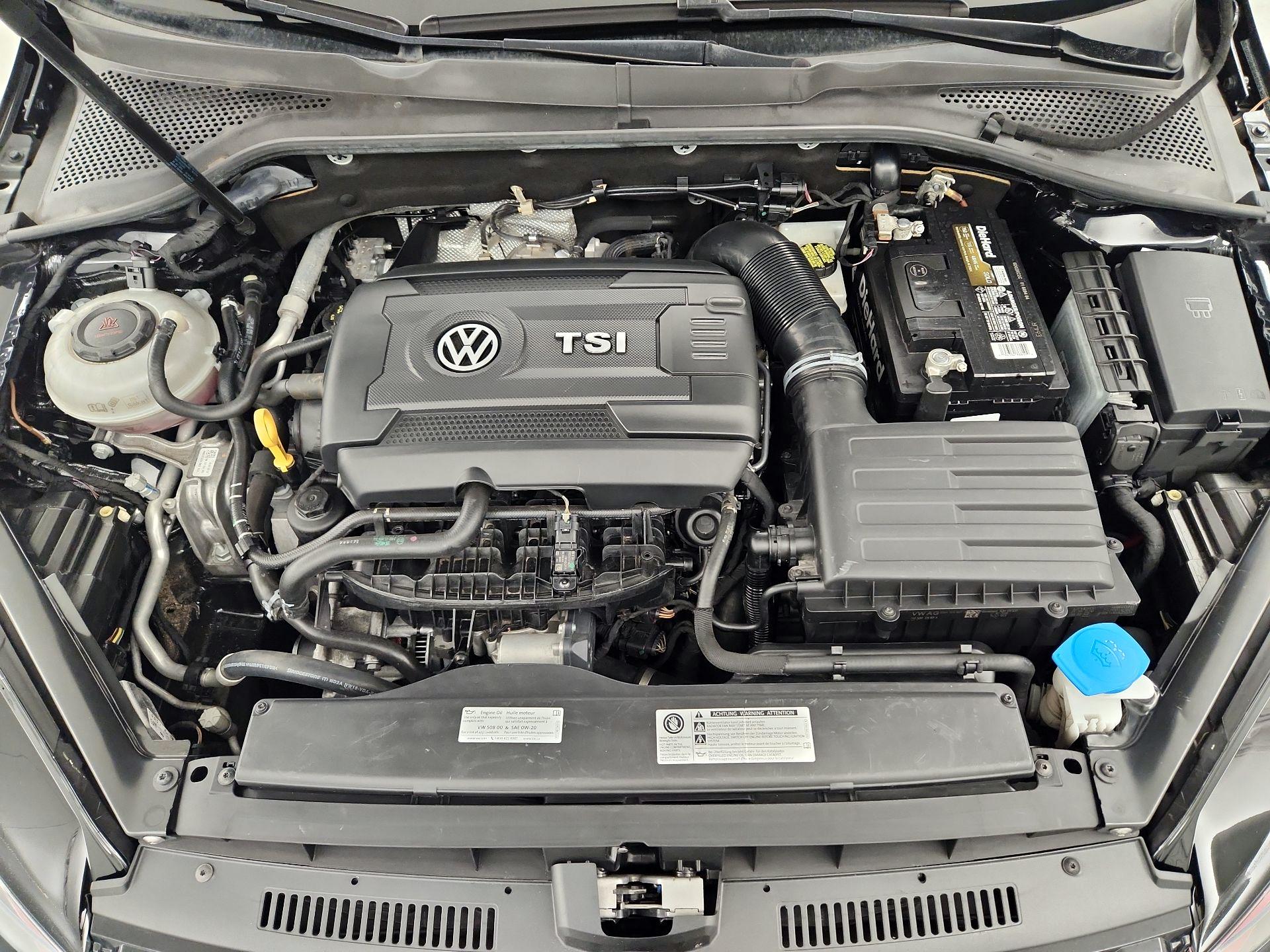 Thumbnail: 2019 Volkswagen Golf - 19