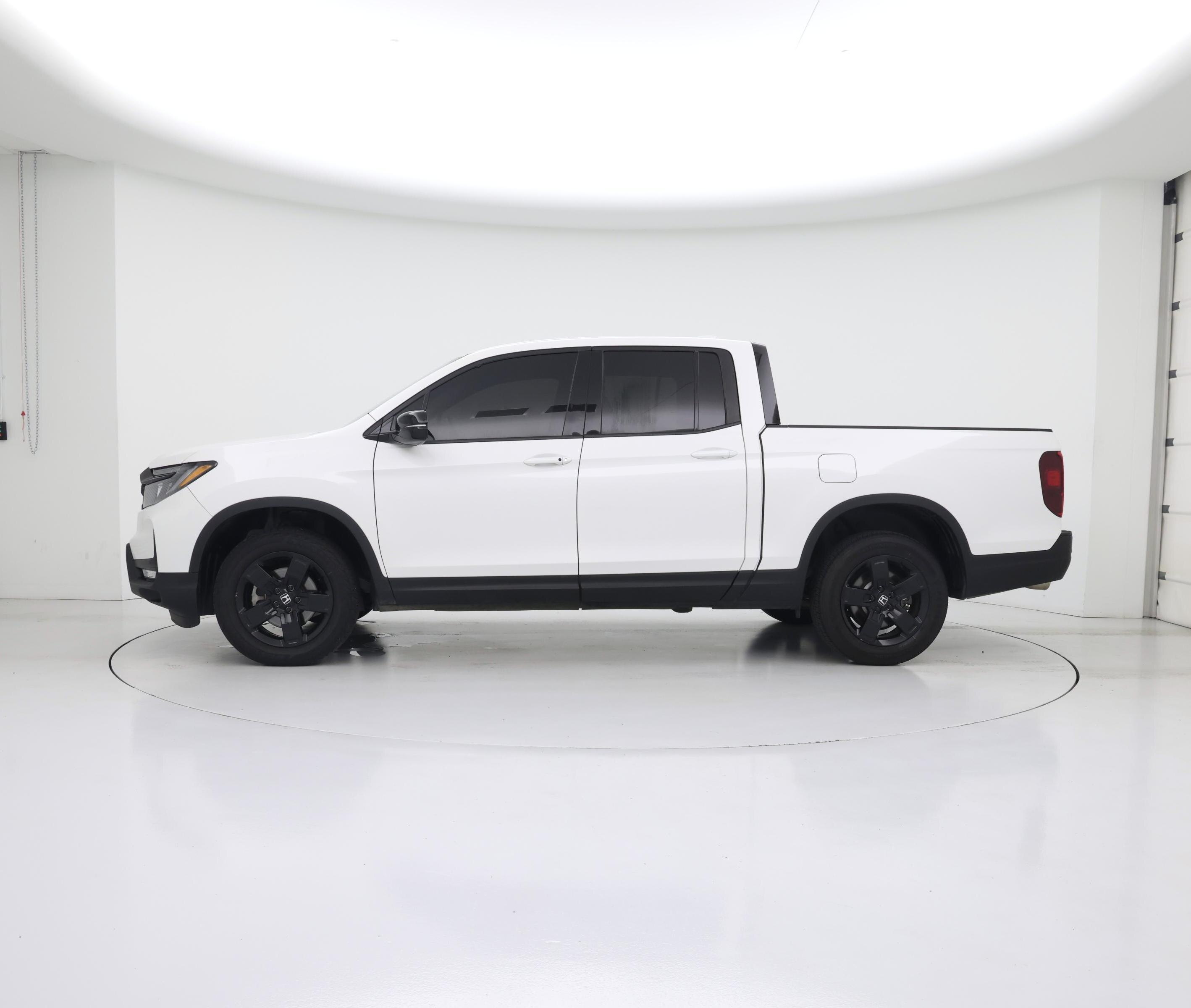Thumbnail: 2025 Honda Ridgeline - 3