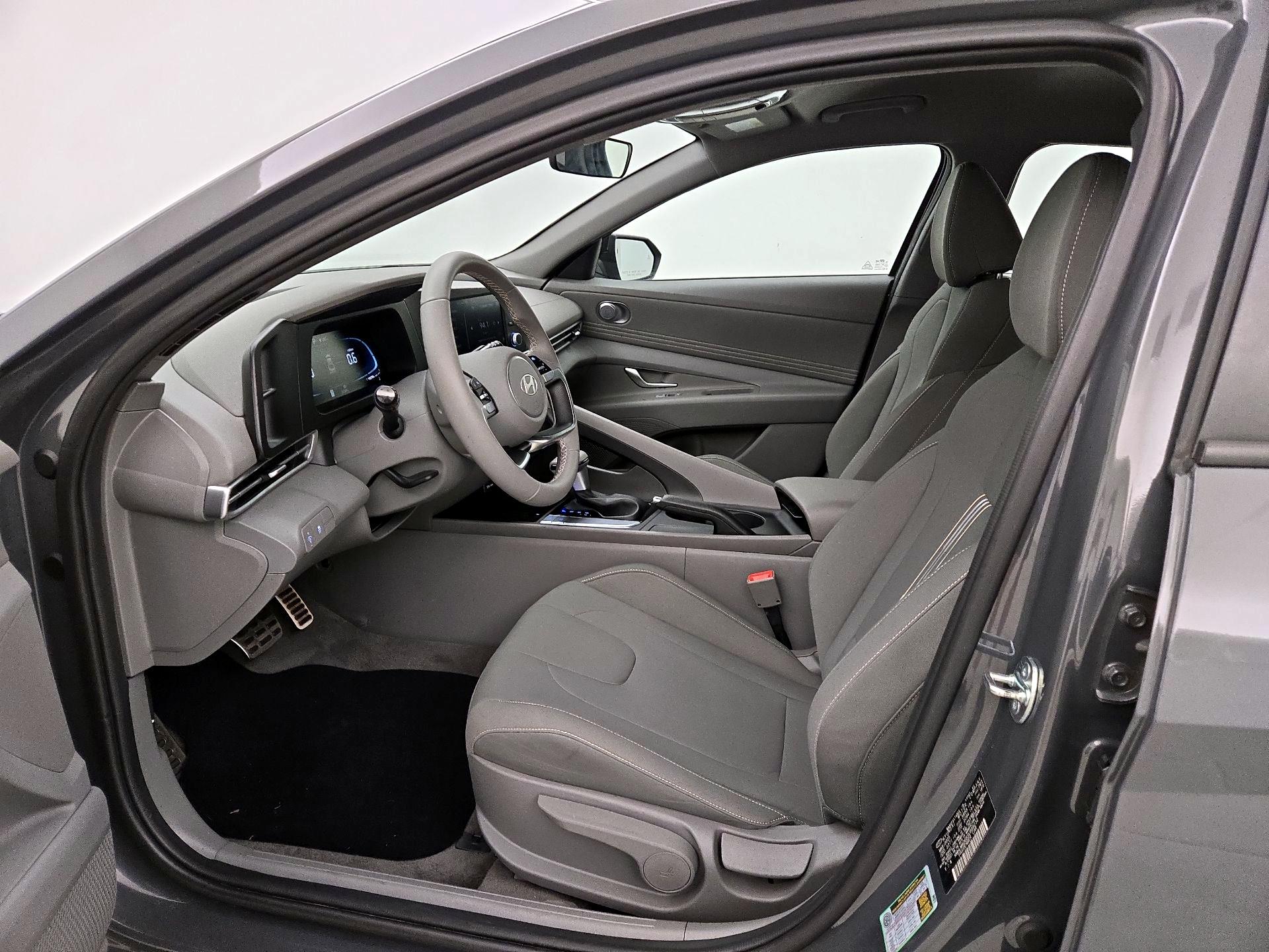 Thumbnail: 2025 Hyundai Elantra - 11