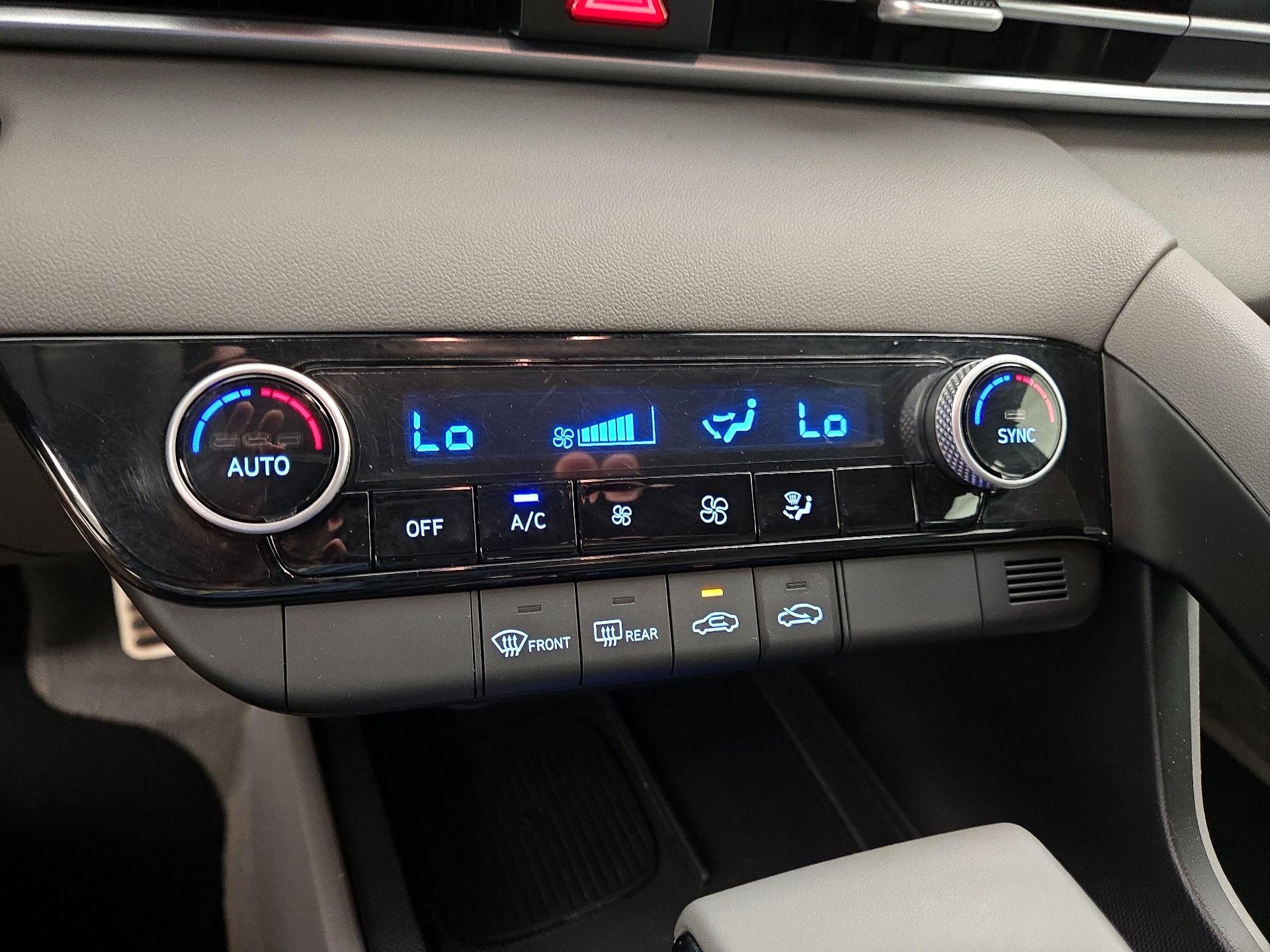 Thumbnail: 2025 Hyundai Elantra - 16