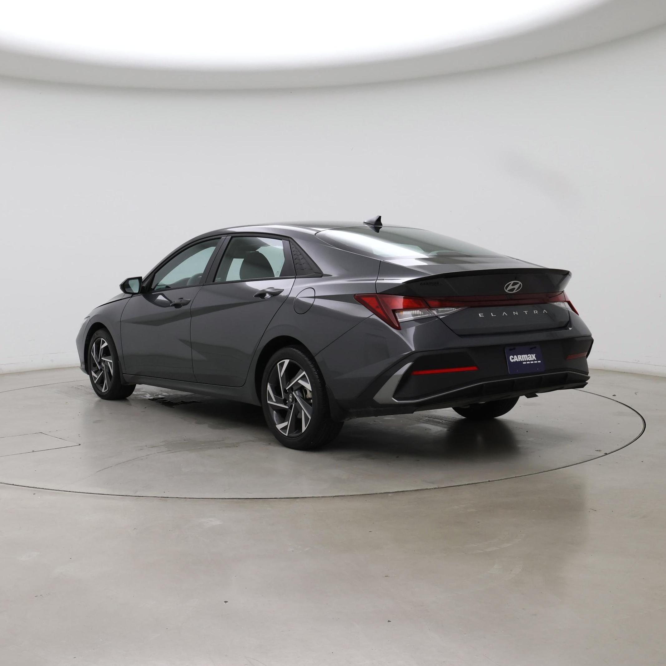 Thumbnail: 2025 Hyundai Elantra - 2