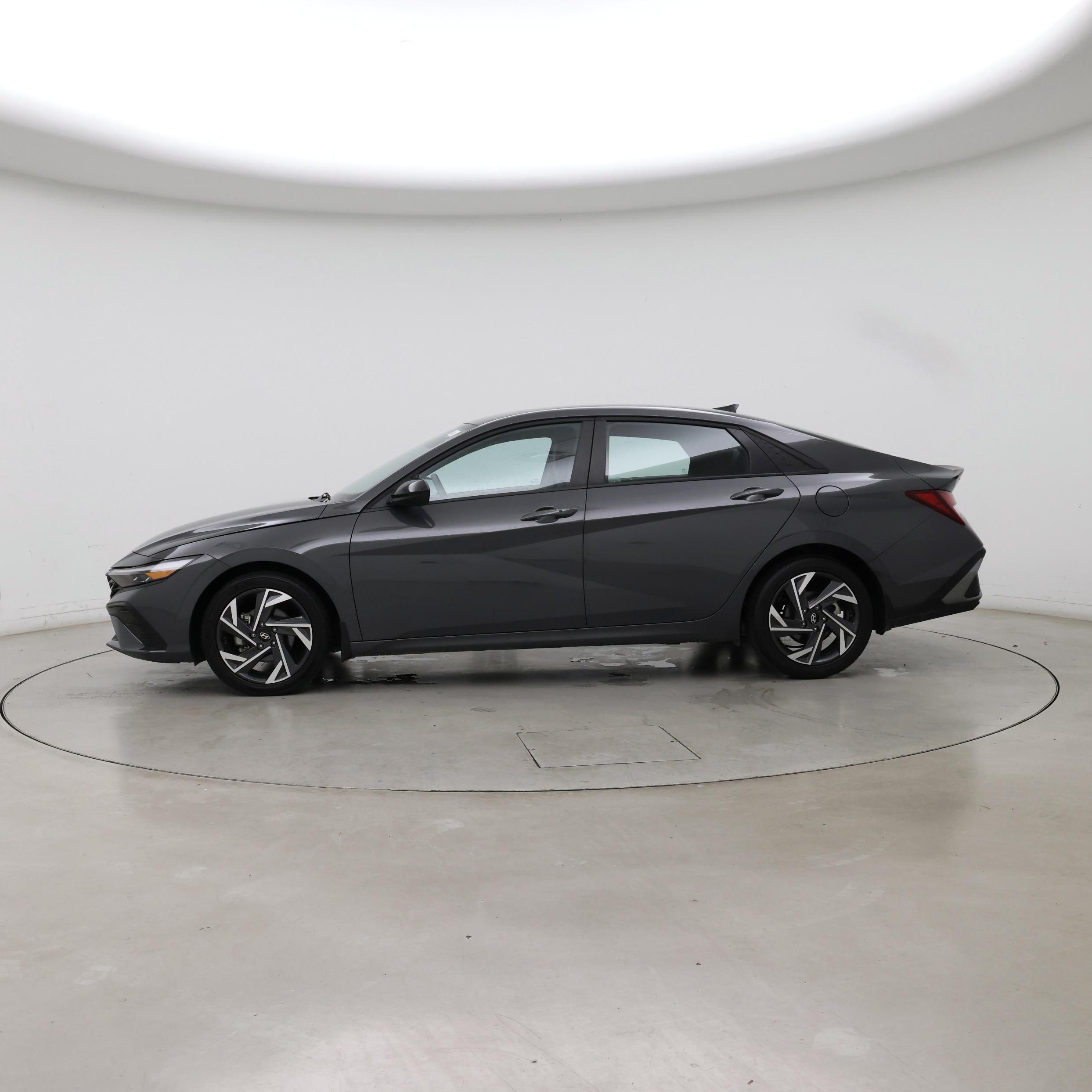 Thumbnail: 2025 Hyundai Elantra - 3