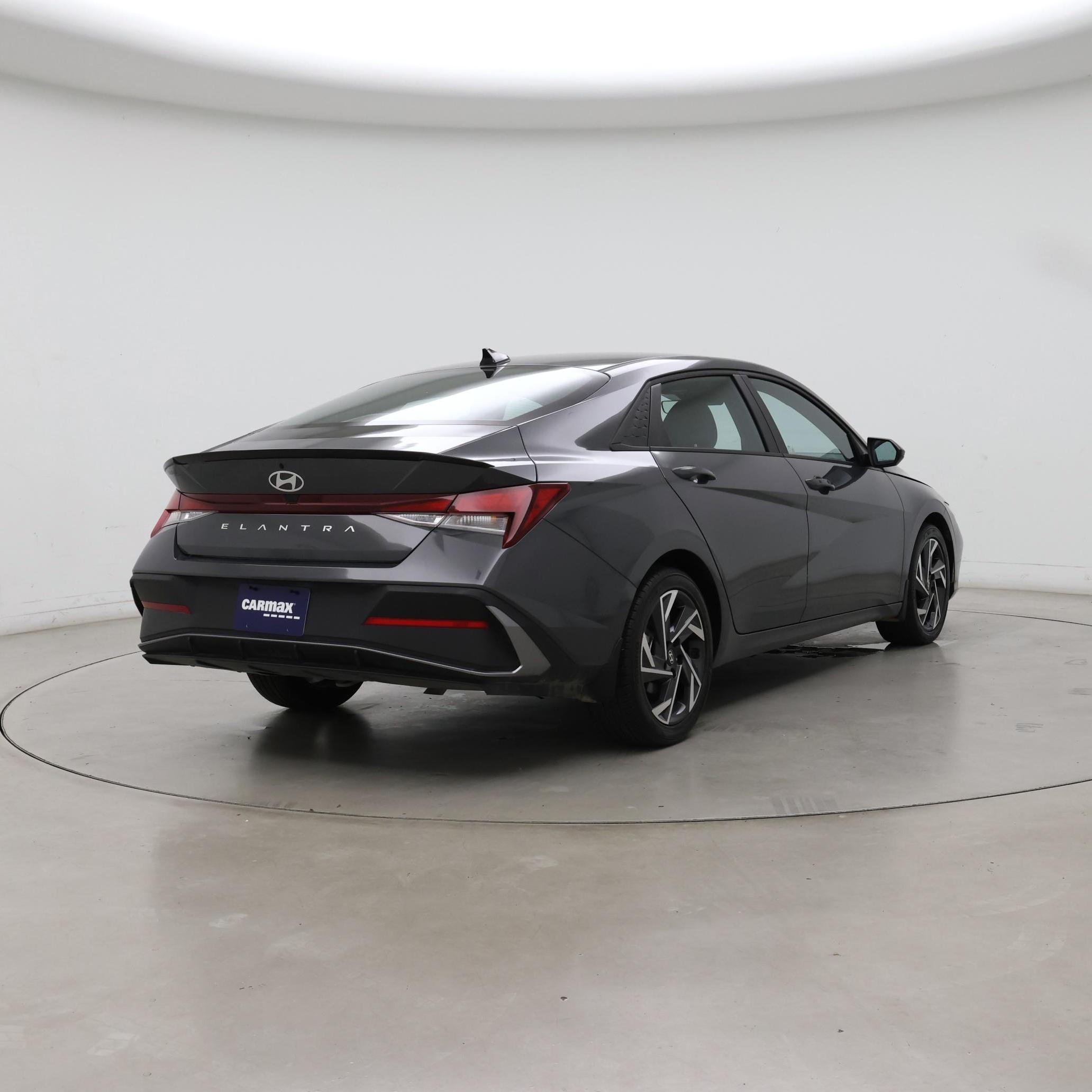 Thumbnail: 2025 Hyundai Elantra - 8