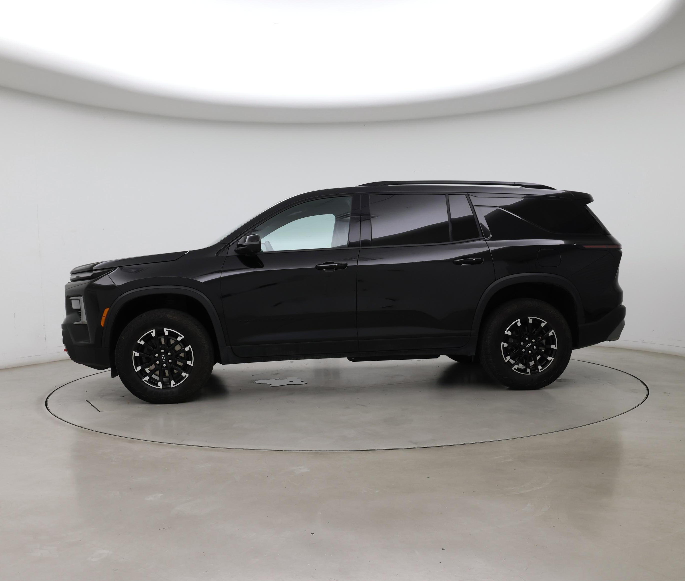 Thumbnail: 2024 Chevrolet Traverse - 3