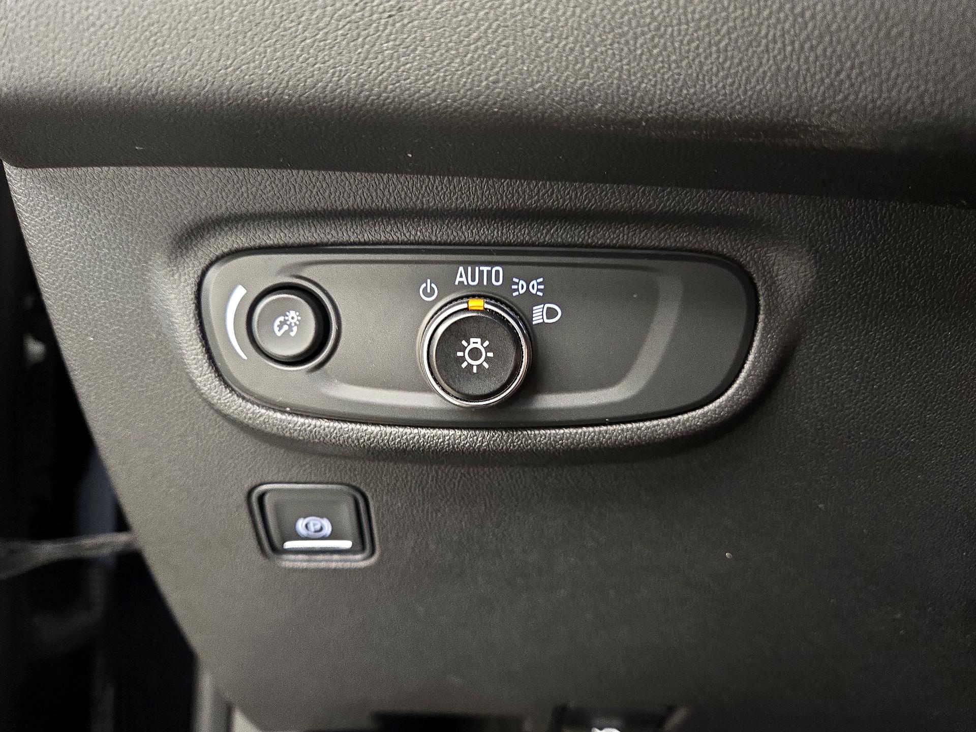 Thumbnail: 2021 GMC Terrain - 13