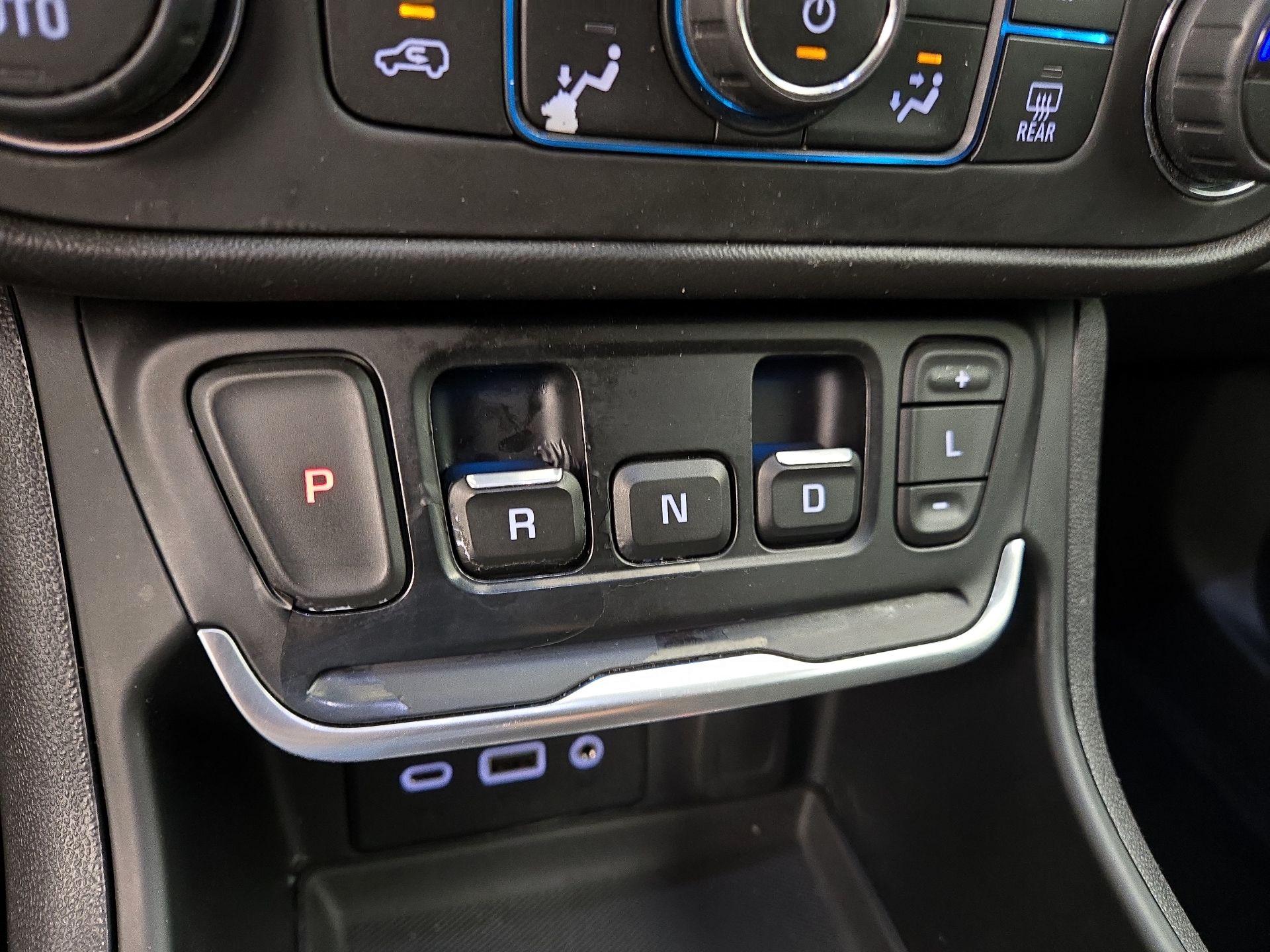 Thumbnail: 2021 GMC Terrain - 17
