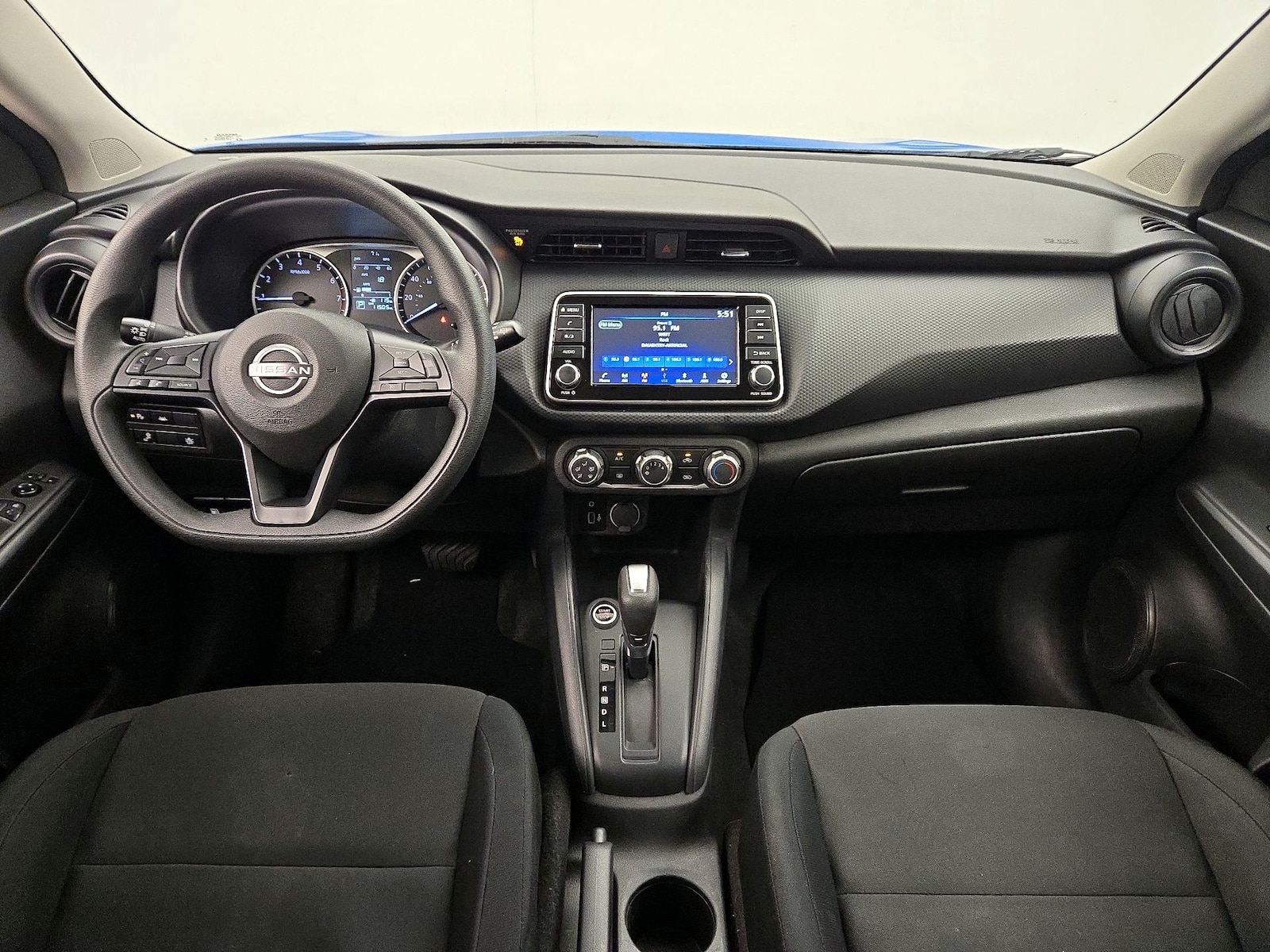 2025 Nissan KICKS PLAY Base - Photo 10