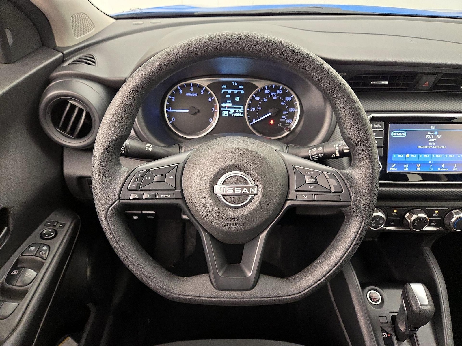 2025 Nissan KICKS PLAY Base - Photo 11