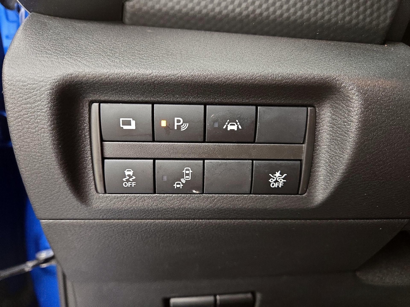2025 Nissan KICKS PLAY Base - Photo 14