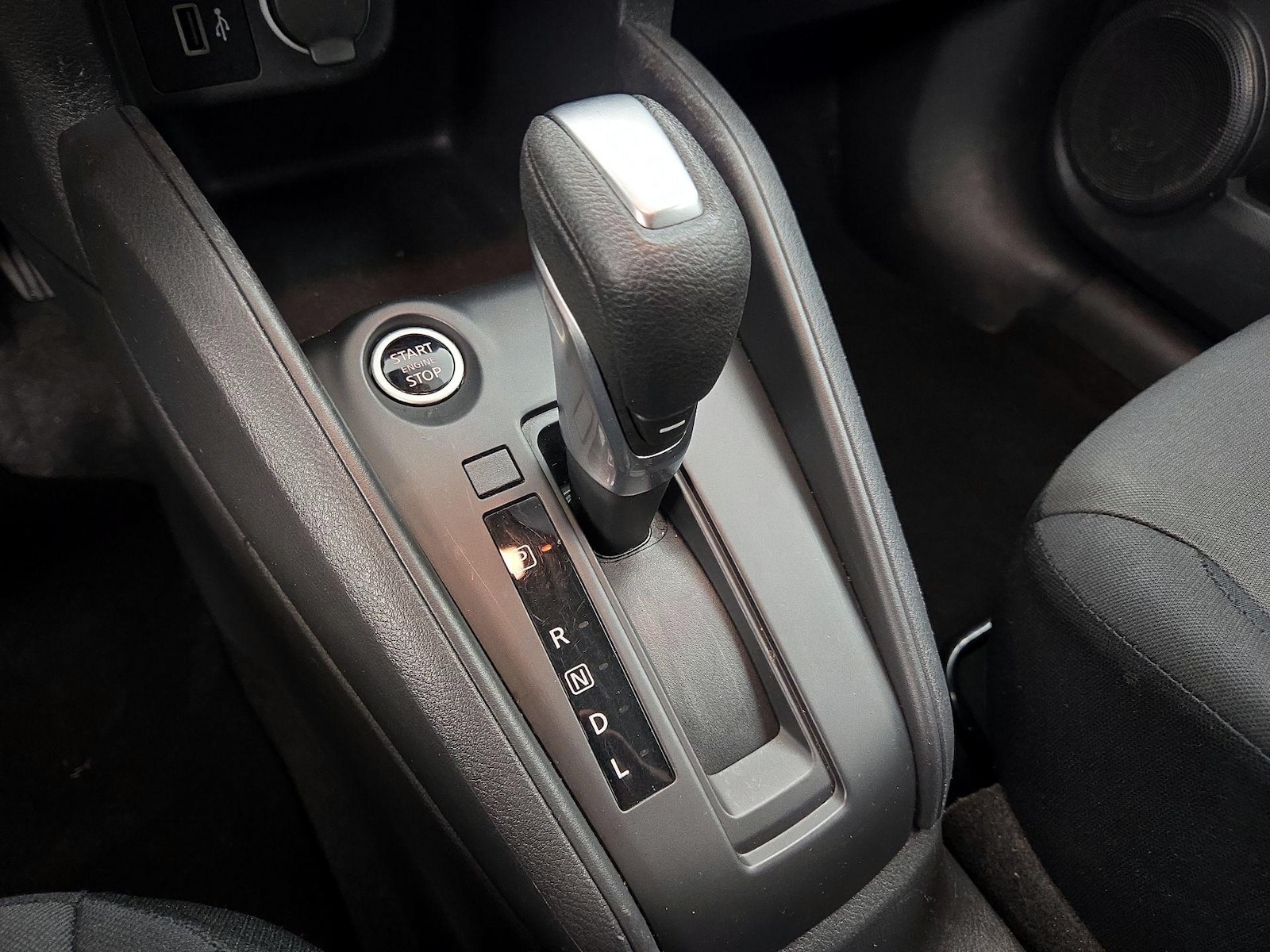 2025 Nissan KICKS PLAY Base - Photo 18