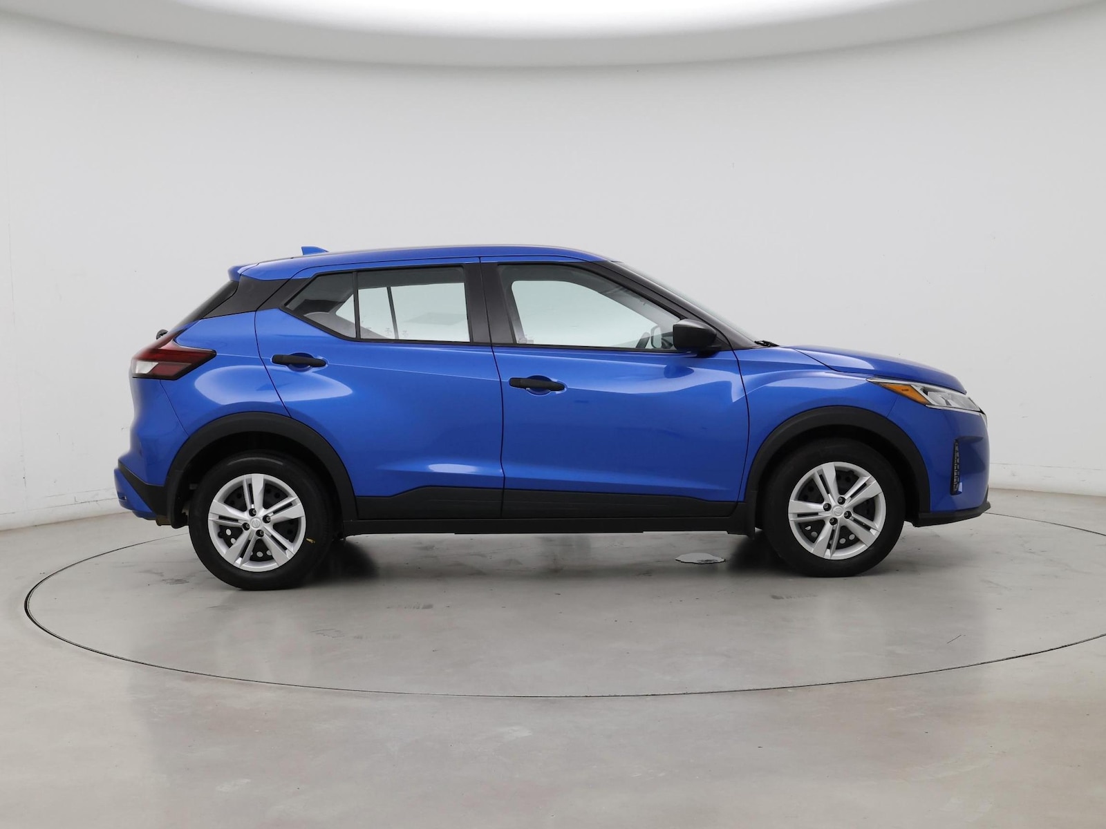 2025 Nissan KICKS PLAY Base - Photo 8