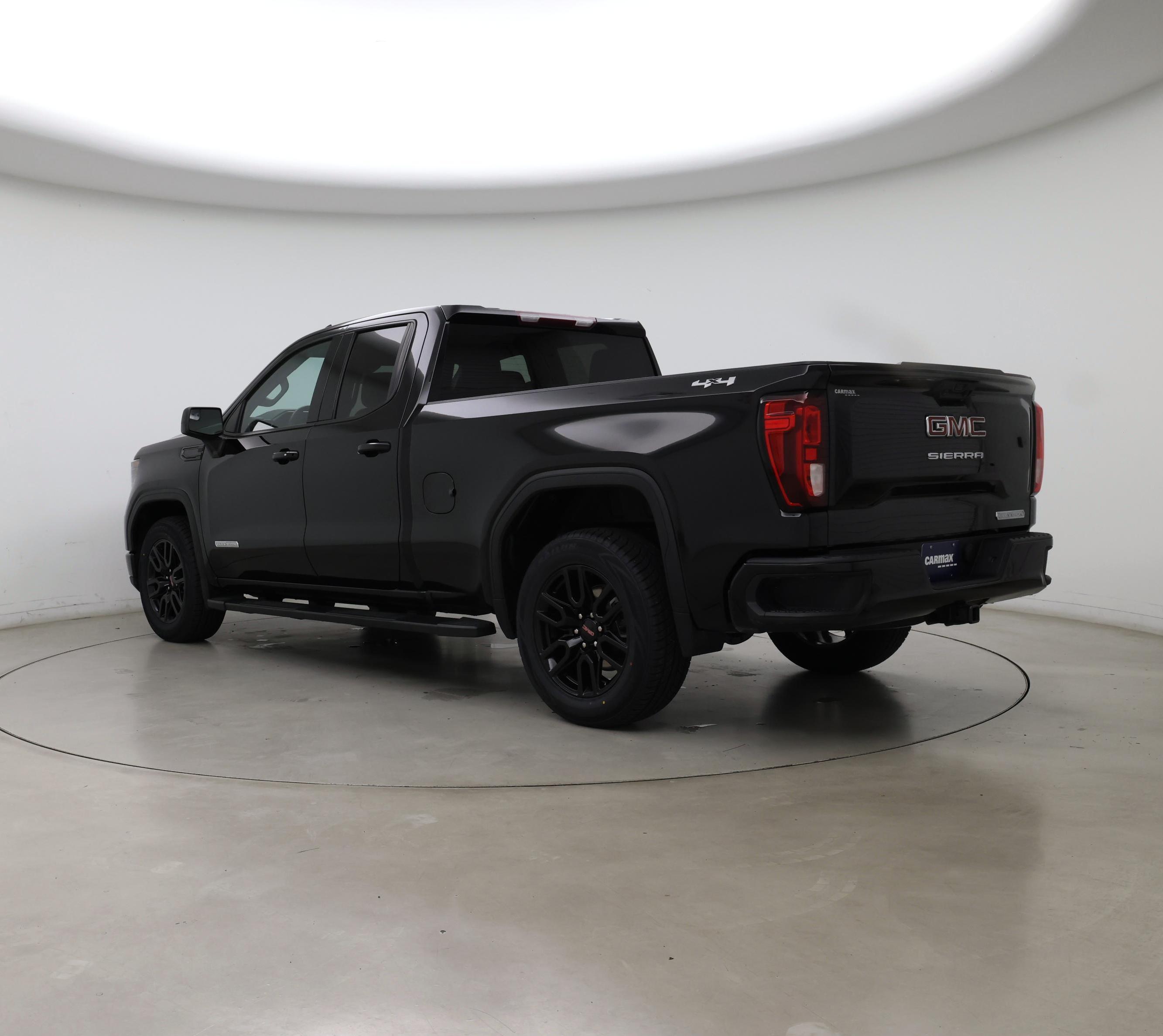 Thumbnail: 2023 GMC Sierra 1500 - 2