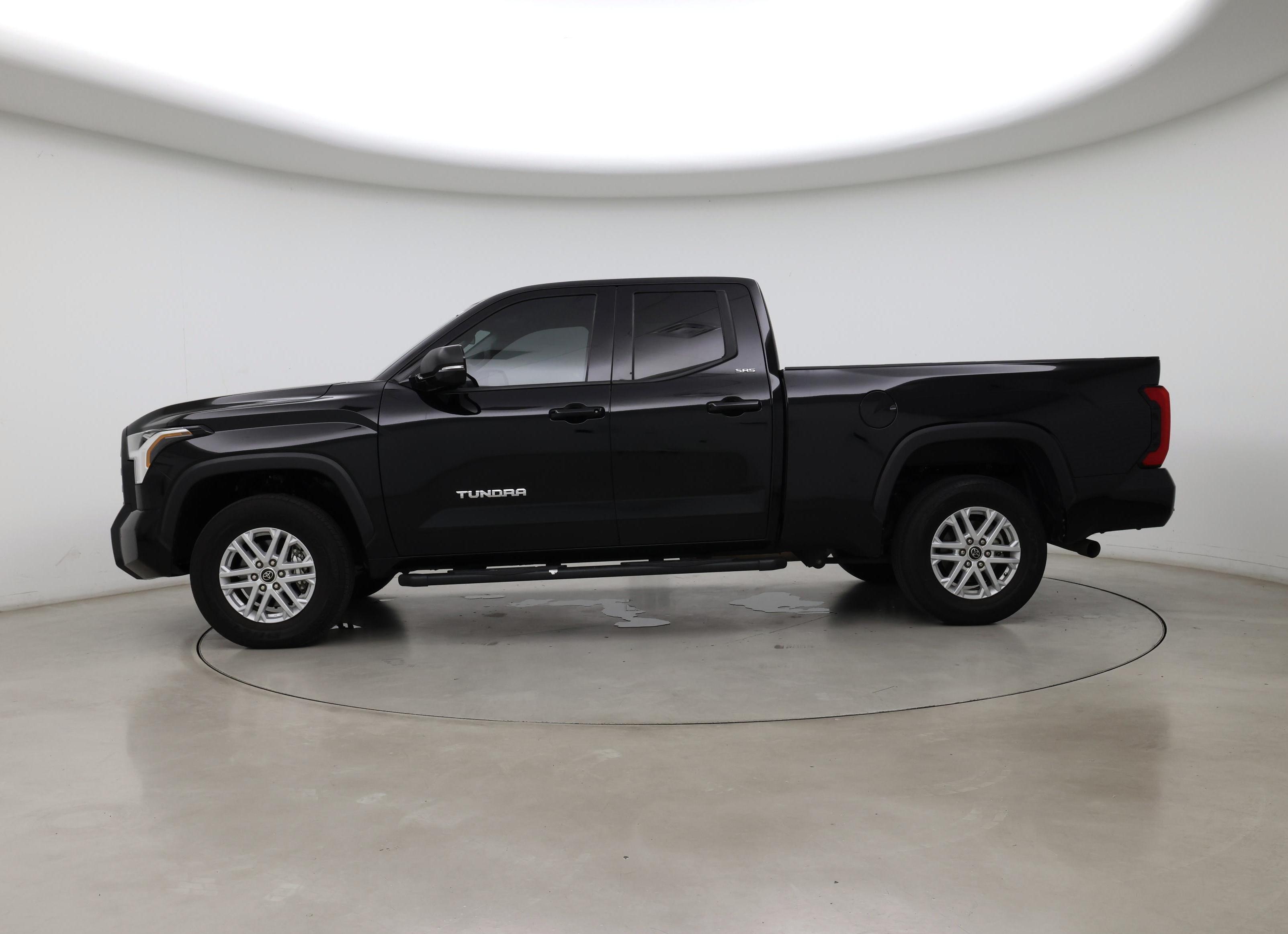 Thumbnail: 2024 Toyota Tundra - 3