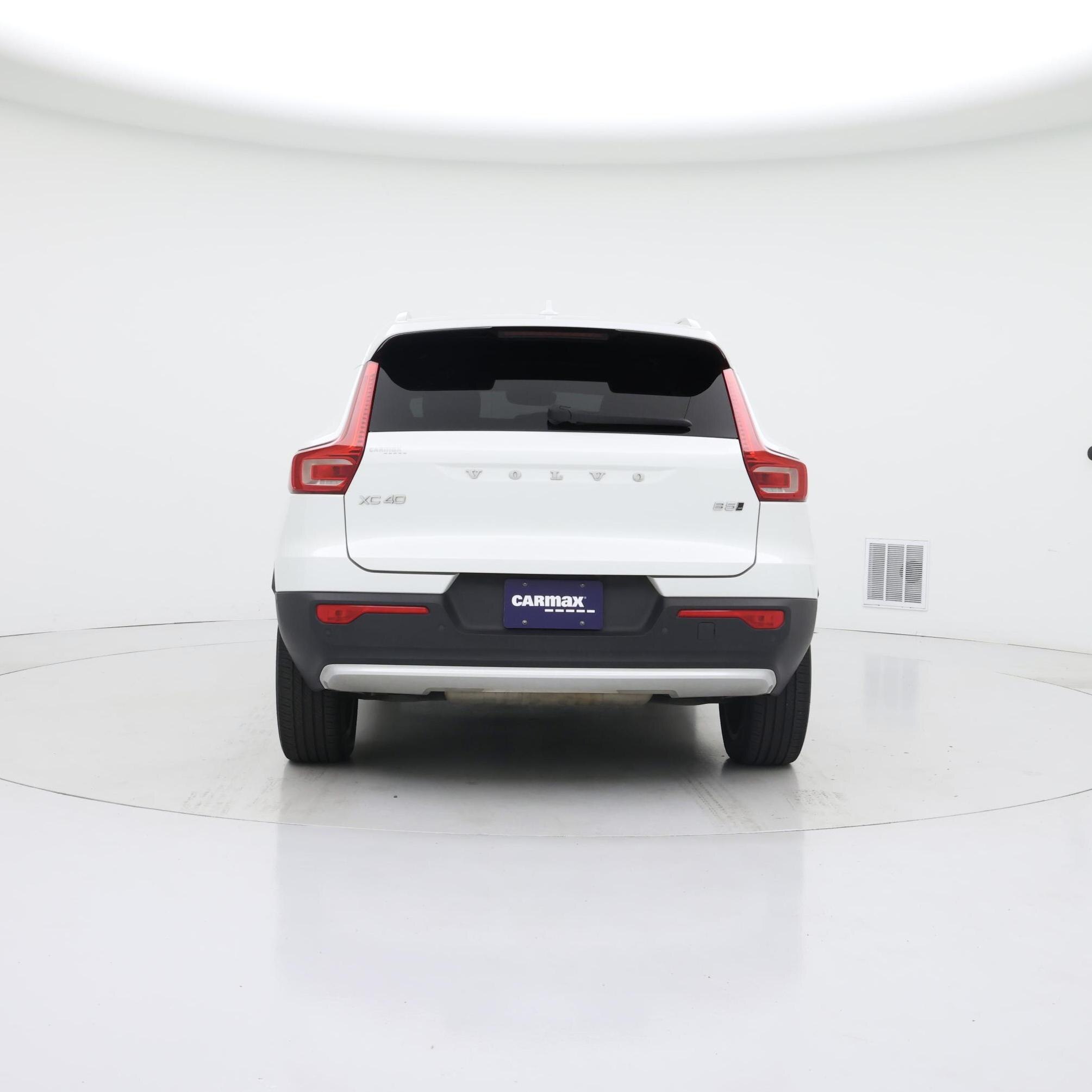 Thumbnail: 2023 Volvo XC40 - 6
