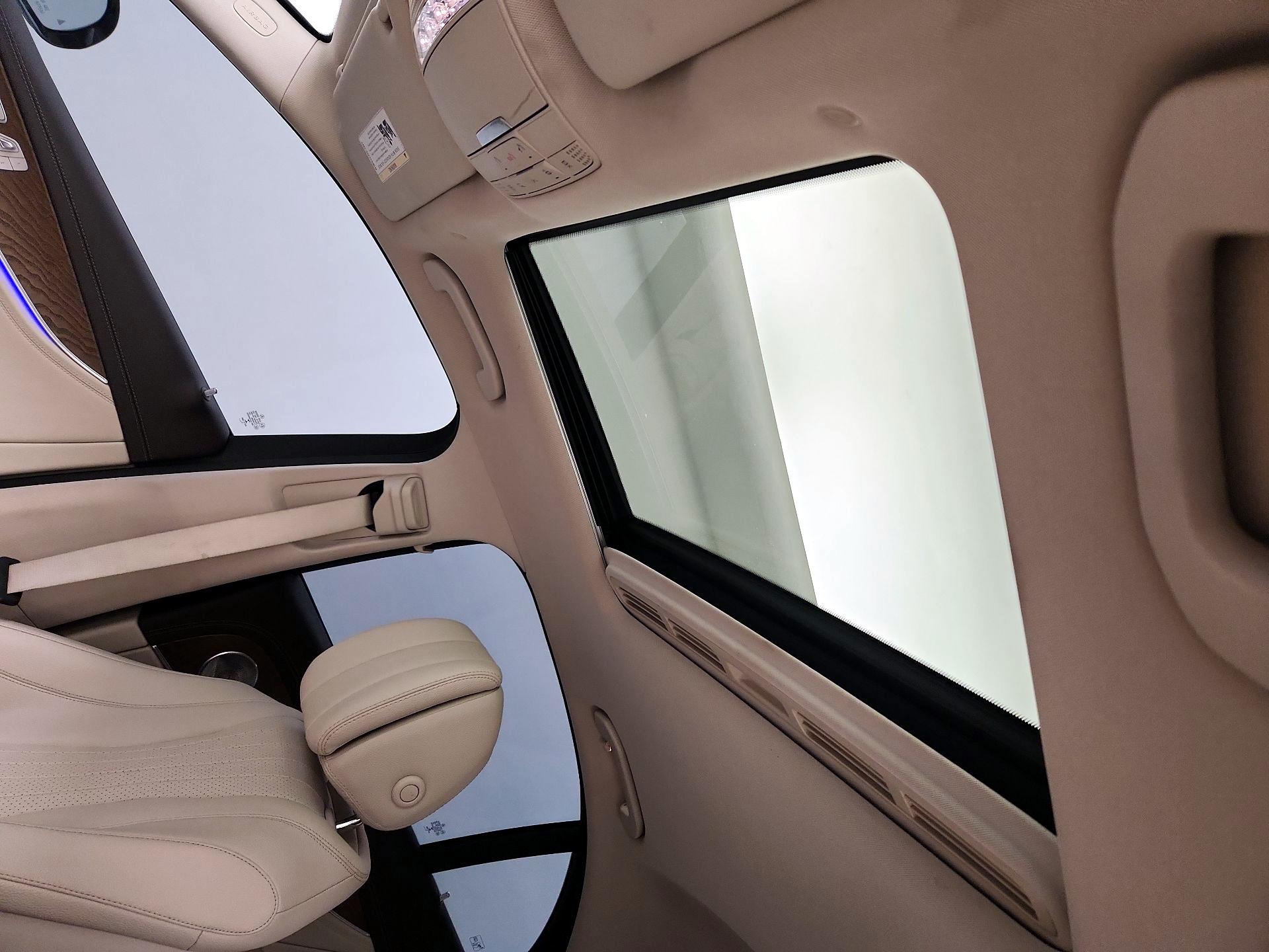Thumbnail: 2017 Mercedes-Benz E-Class - 19