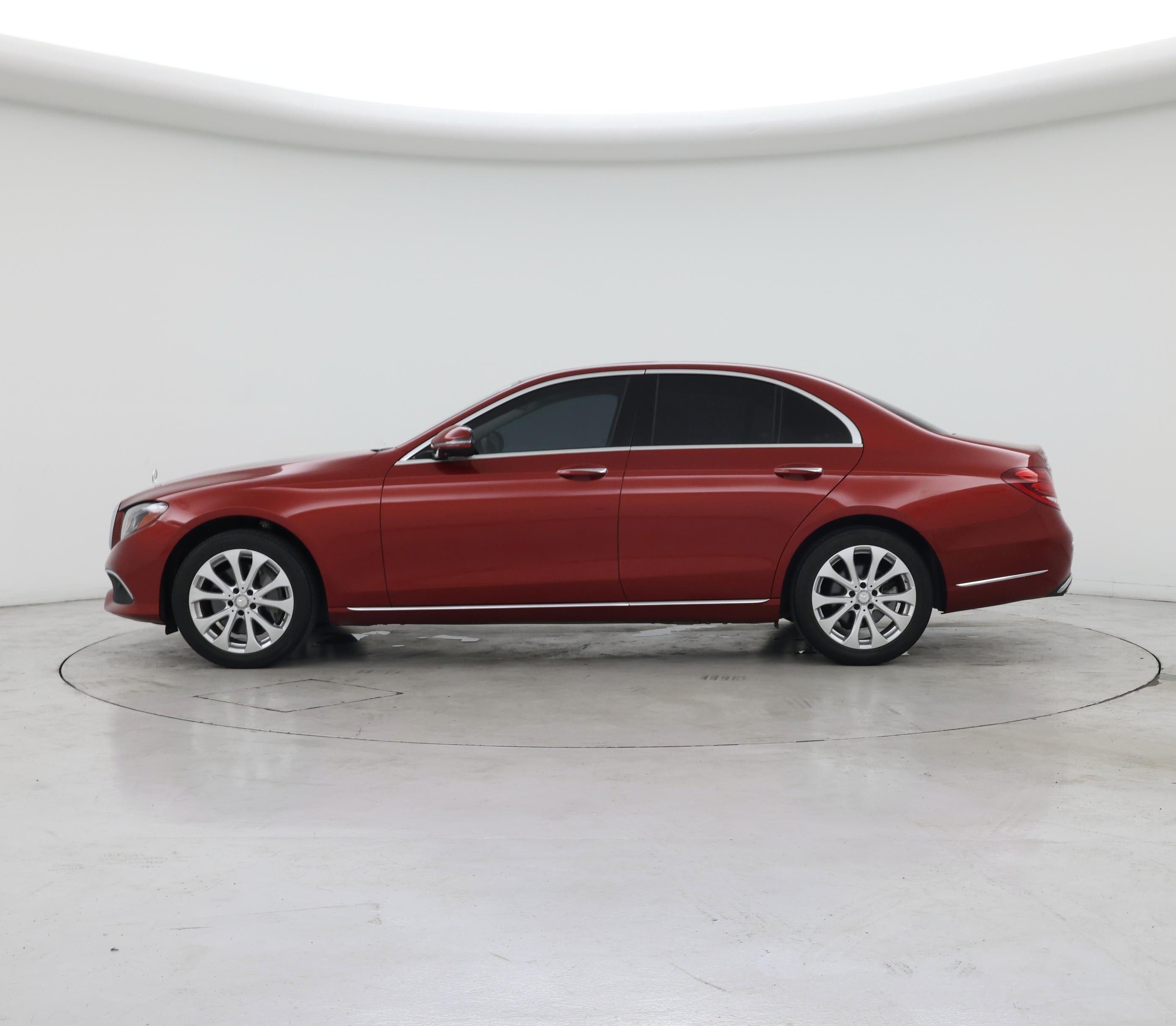 Thumbnail: 2017 Mercedes-Benz E-Class - 3