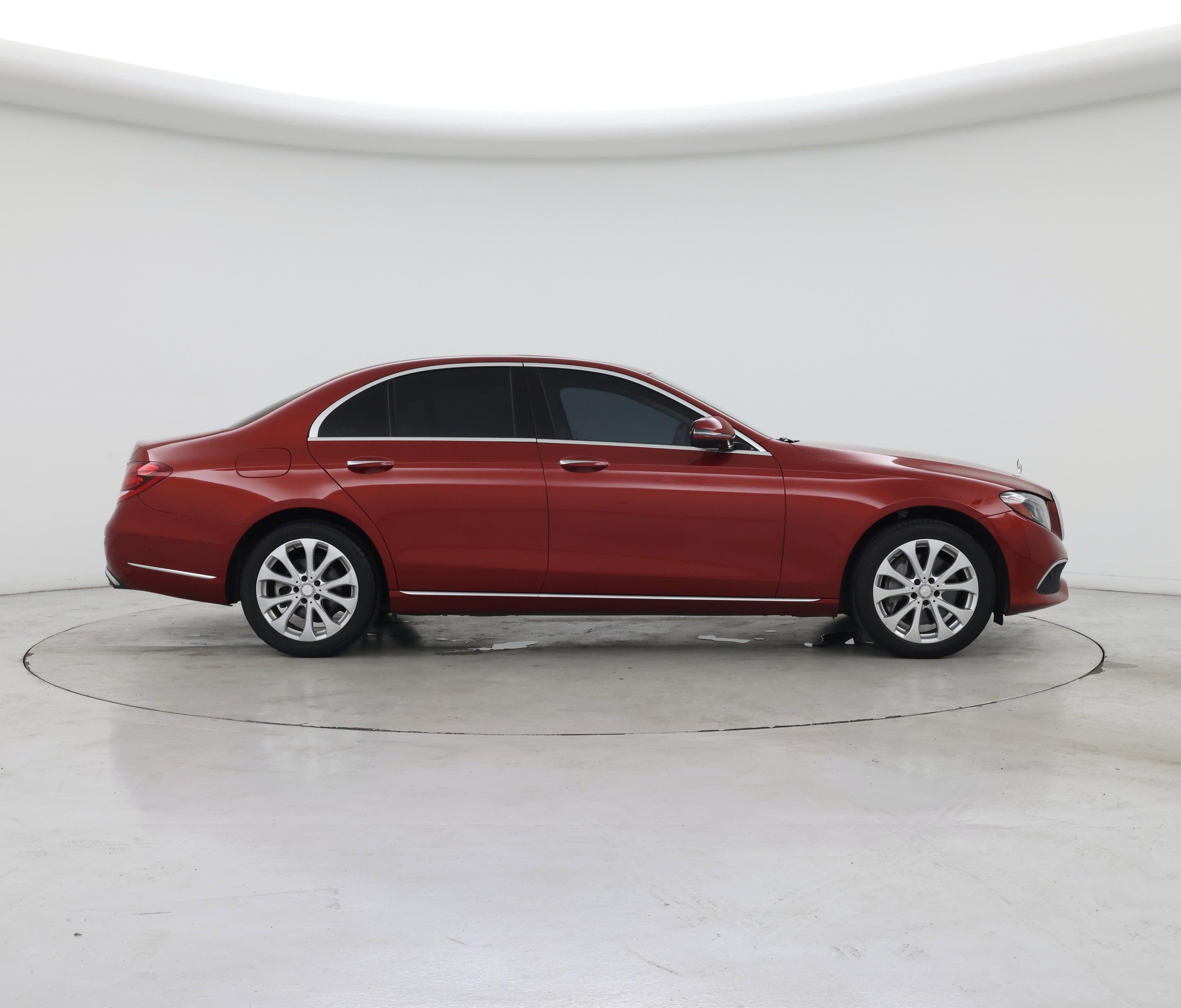 Thumbnail: 2017 Mercedes-Benz E-Class - 7