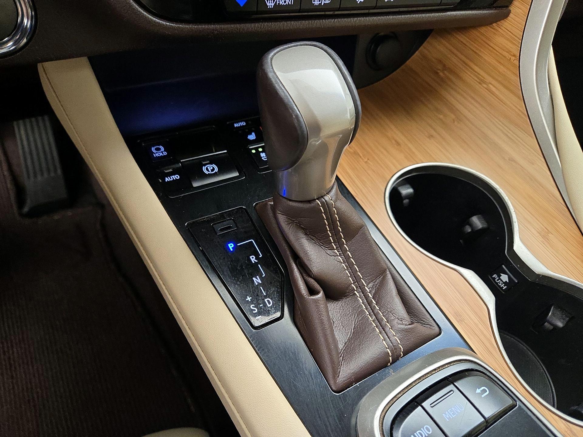 Thumbnail: 2018 Lexus RX - 17