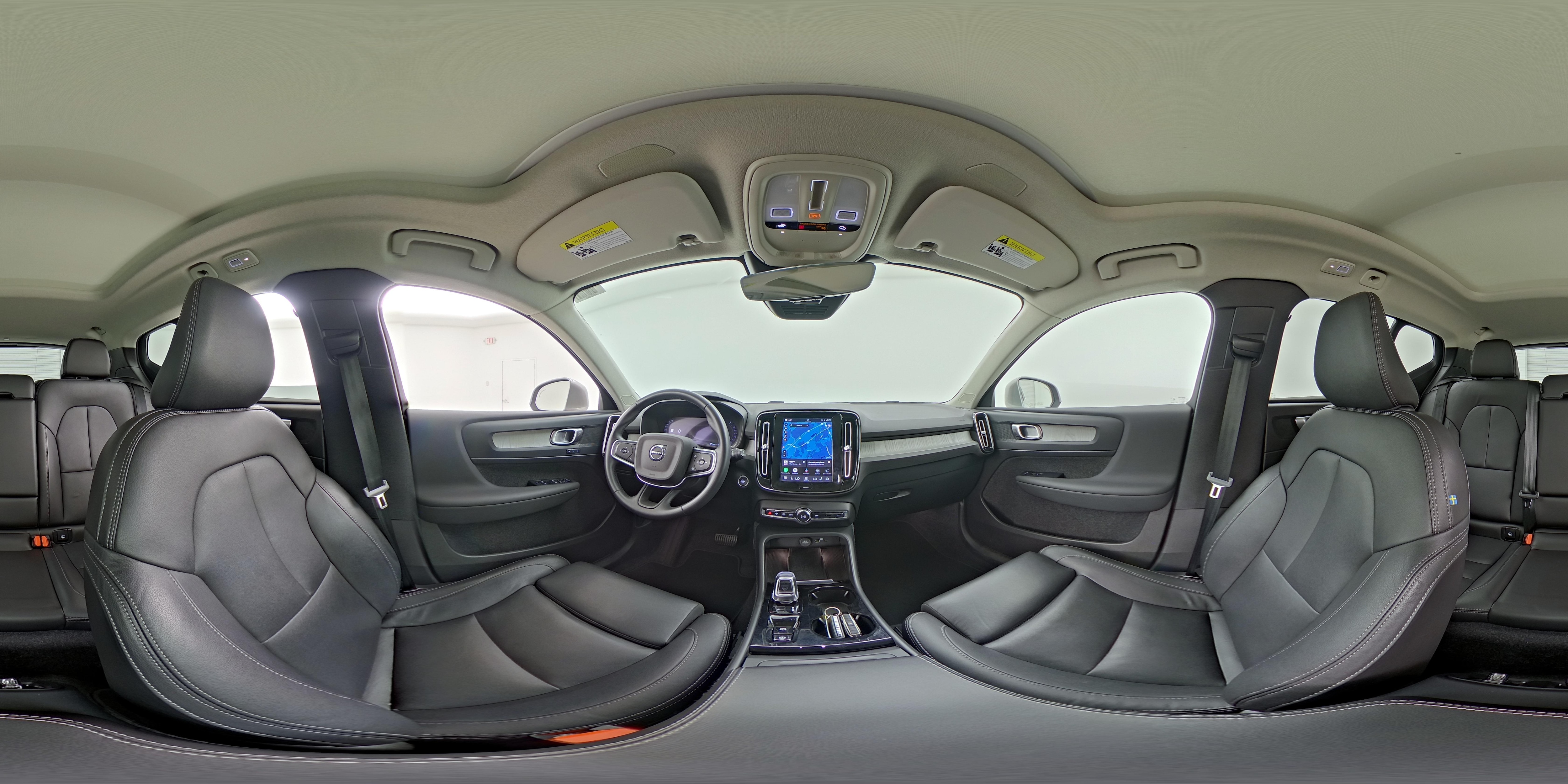 2025 Volvo XC40 Plus - Photo 27