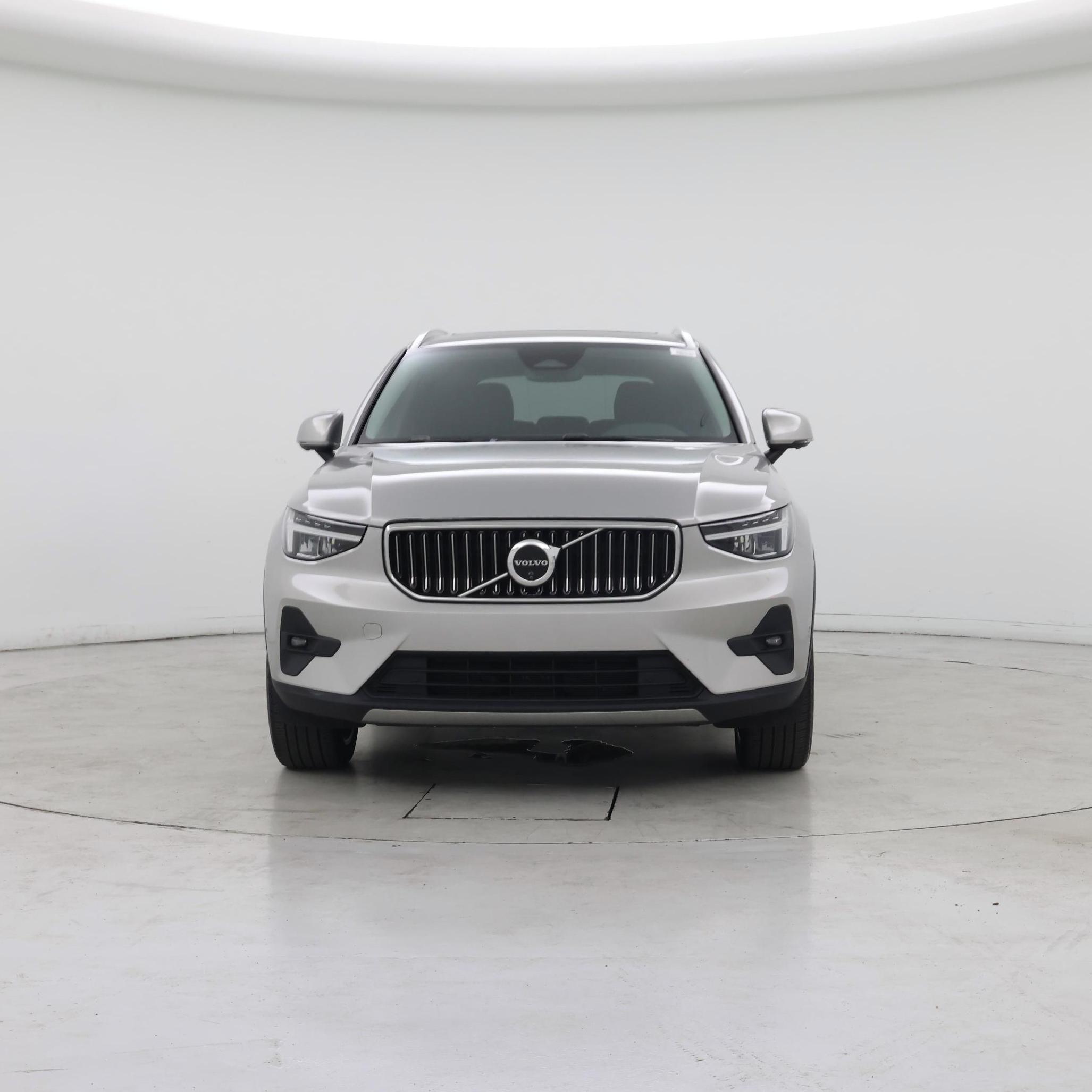 Thumbnail: 2025 Volvo XC40 - 5