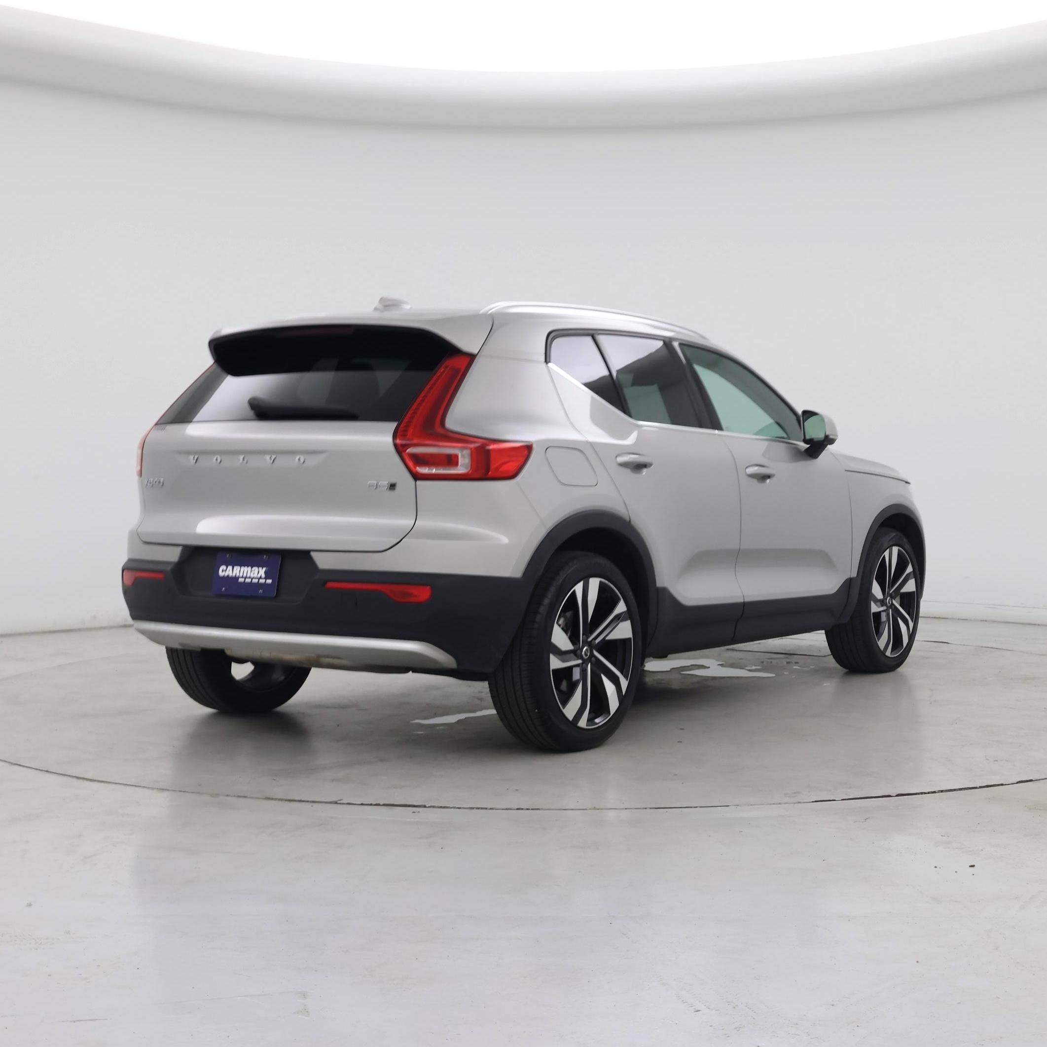 Thumbnail: 2025 Volvo XC40 - 8