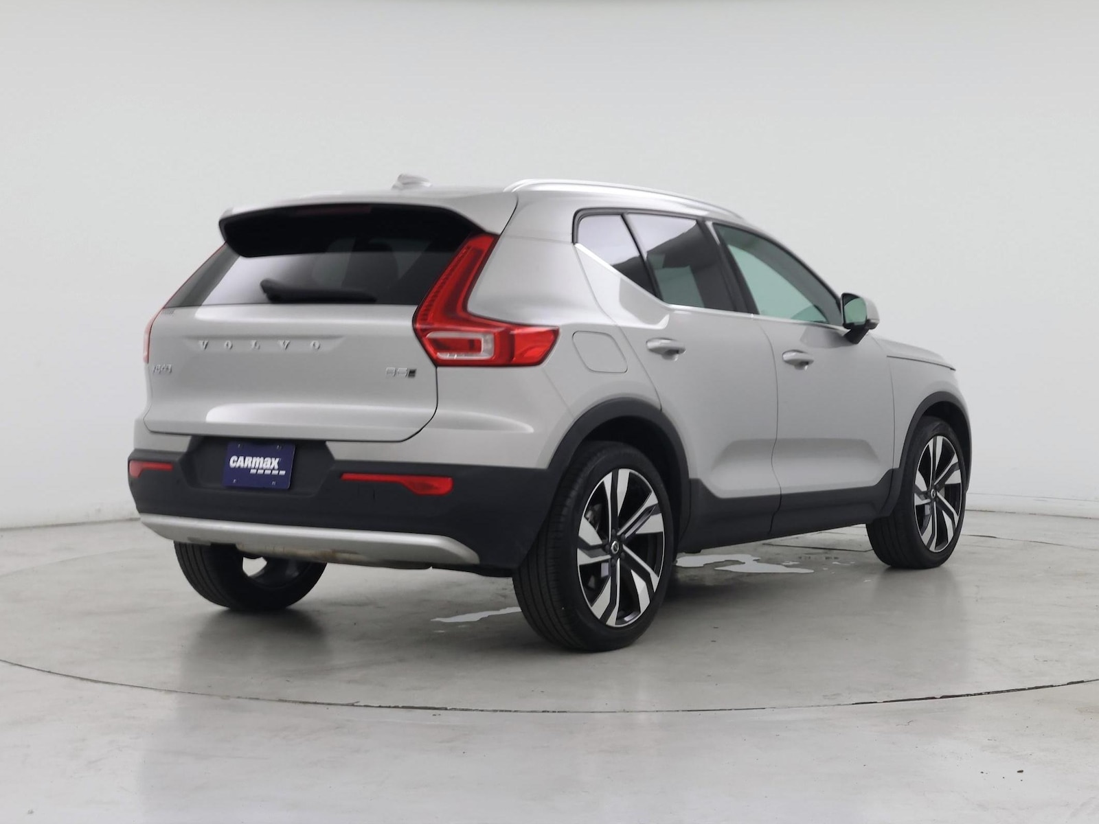 2025 Volvo XC40 Plus - Photo 9