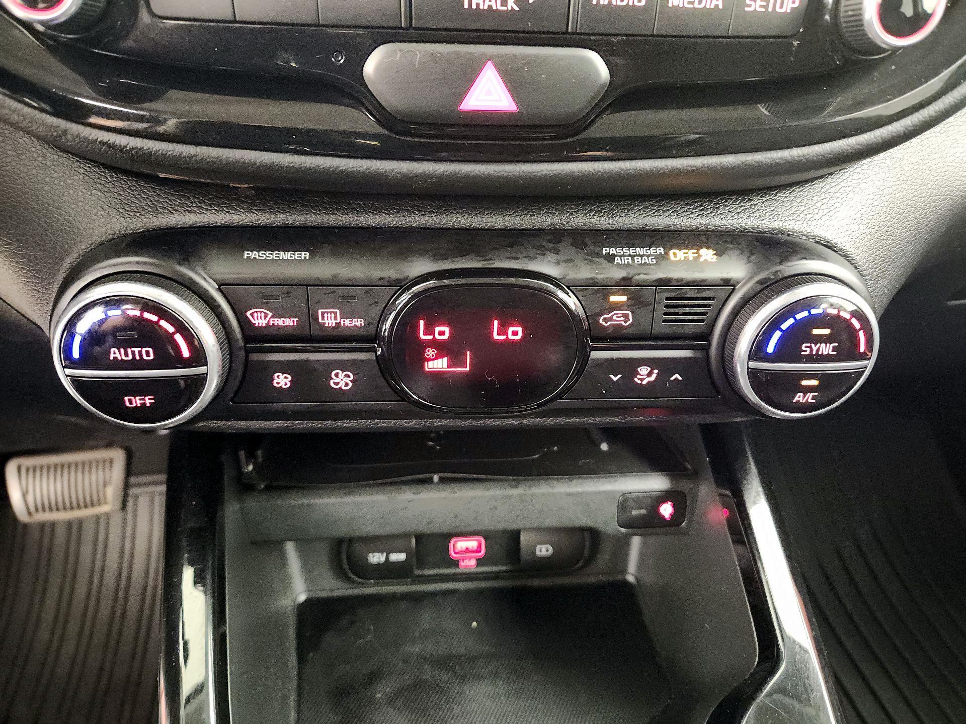 Thumbnail: 2020 Kia Soul - 17