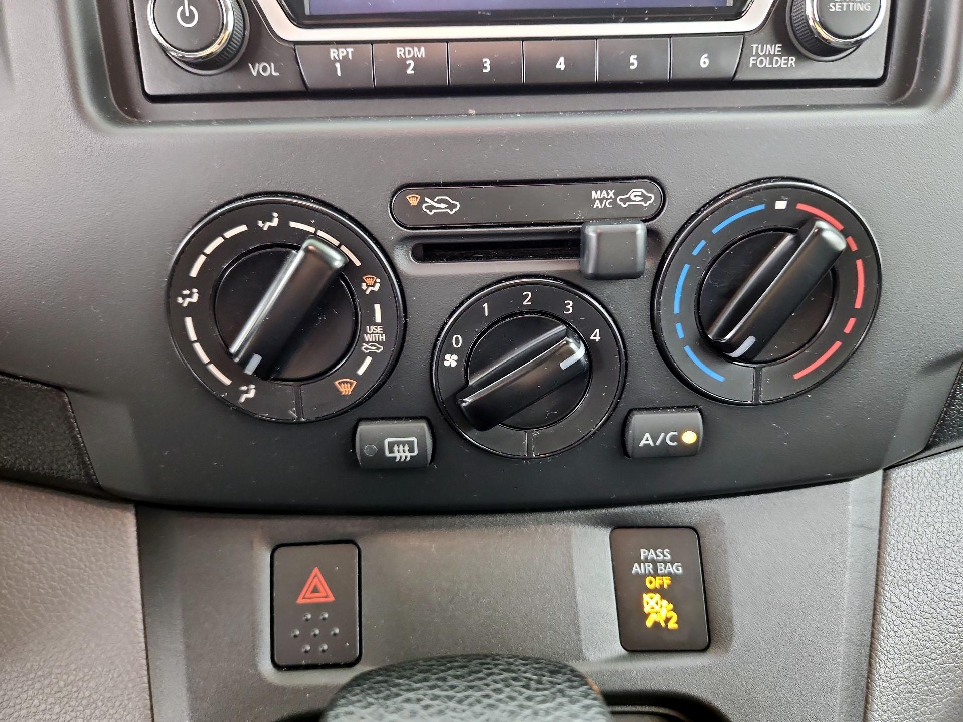 Thumbnail: 2018 Chevrolet City Express - 14