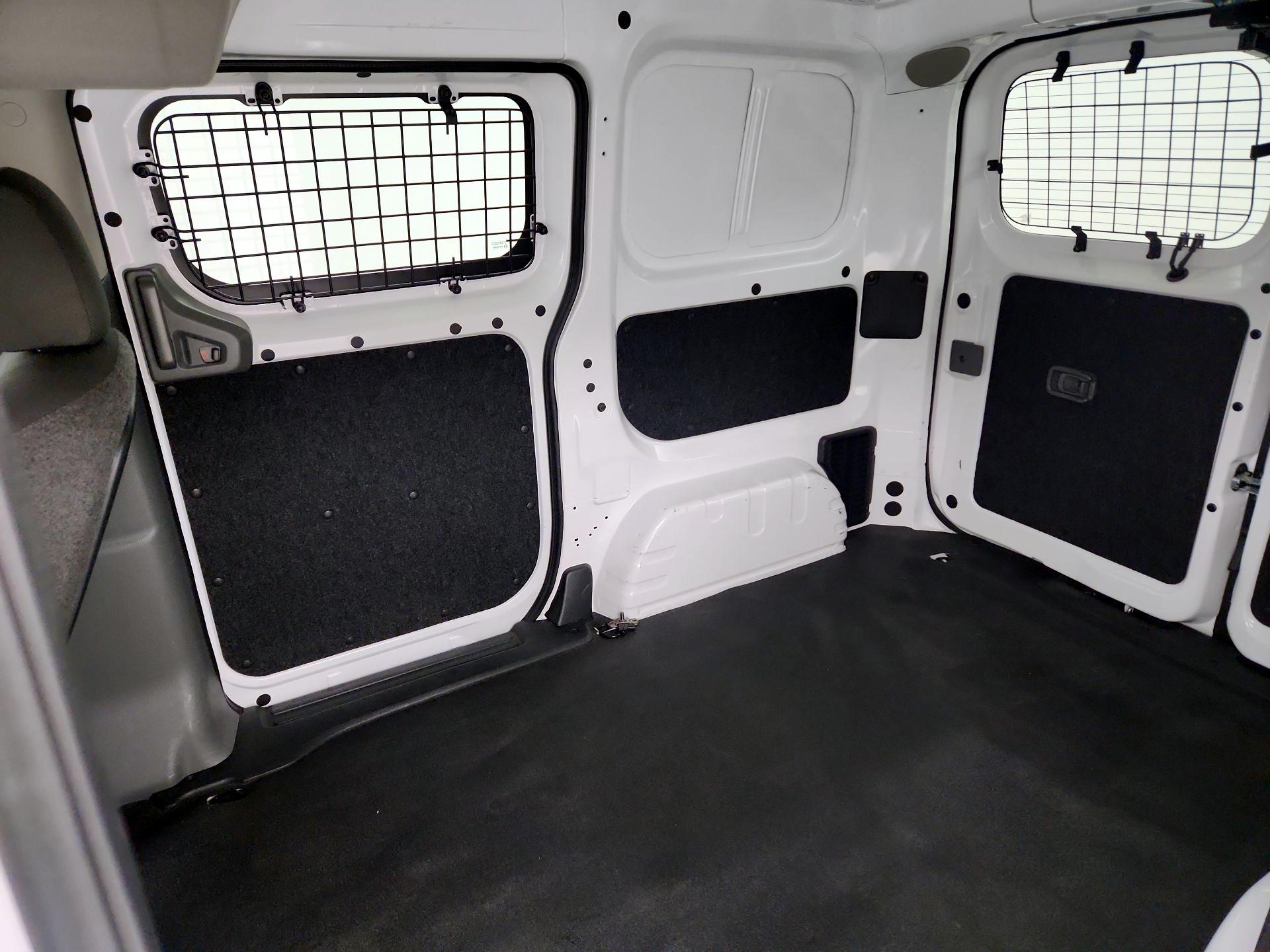 Thumbnail: 2018 Chevrolet City Express - 17