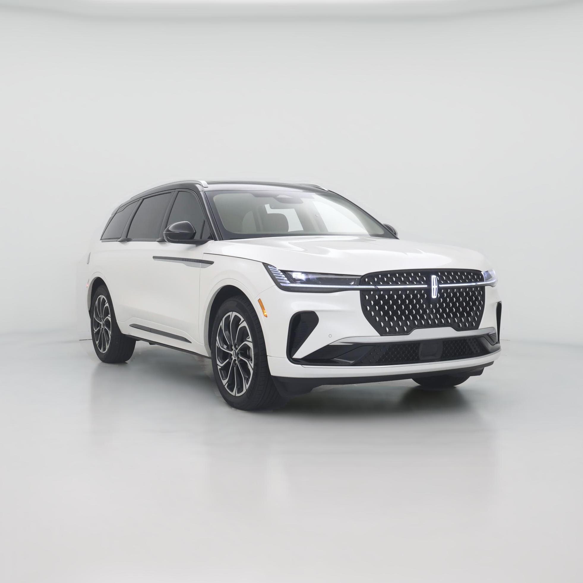 Thumbnail: 2025 Lincoln Nautilus - 1