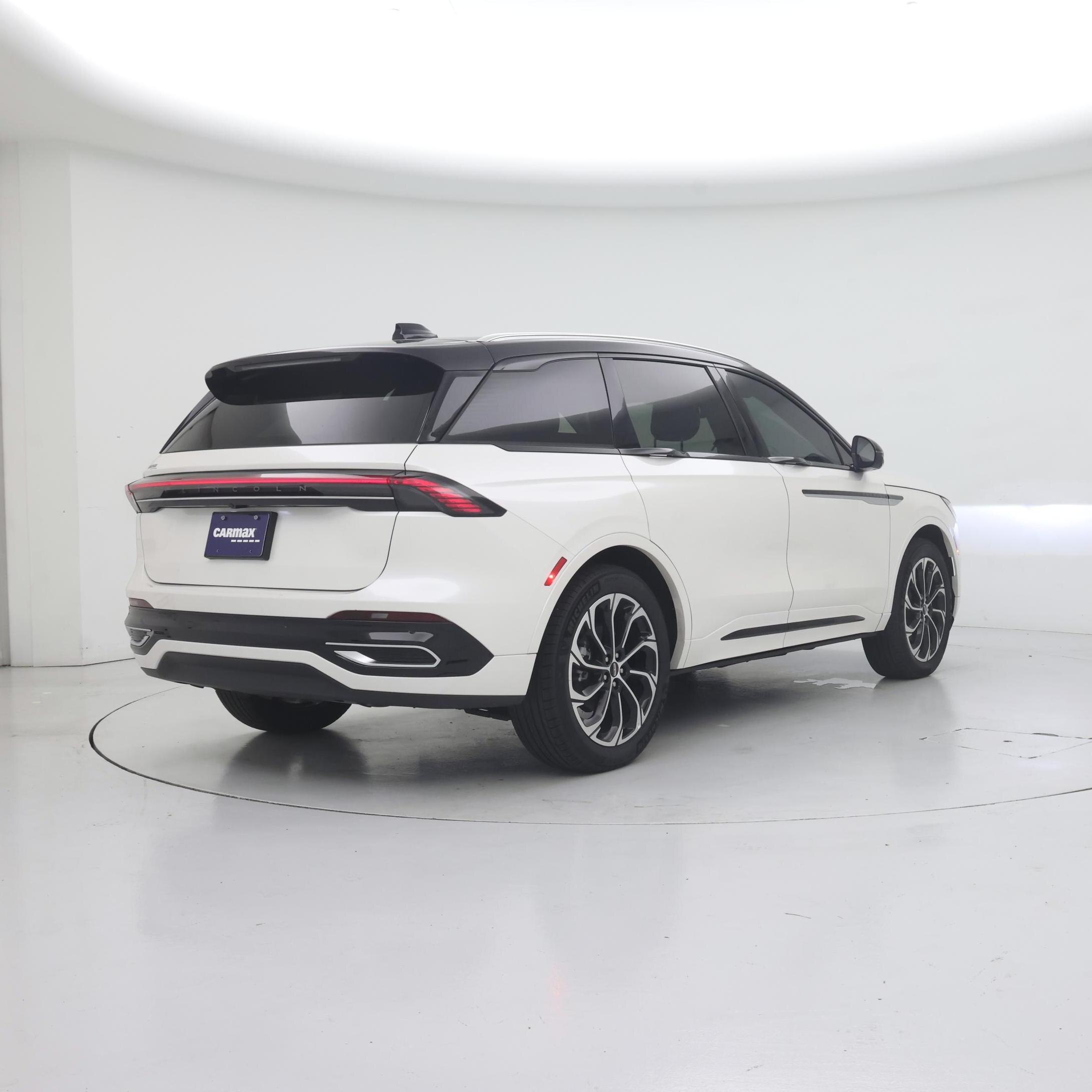 Thumbnail: 2025 Lincoln Nautilus - 8