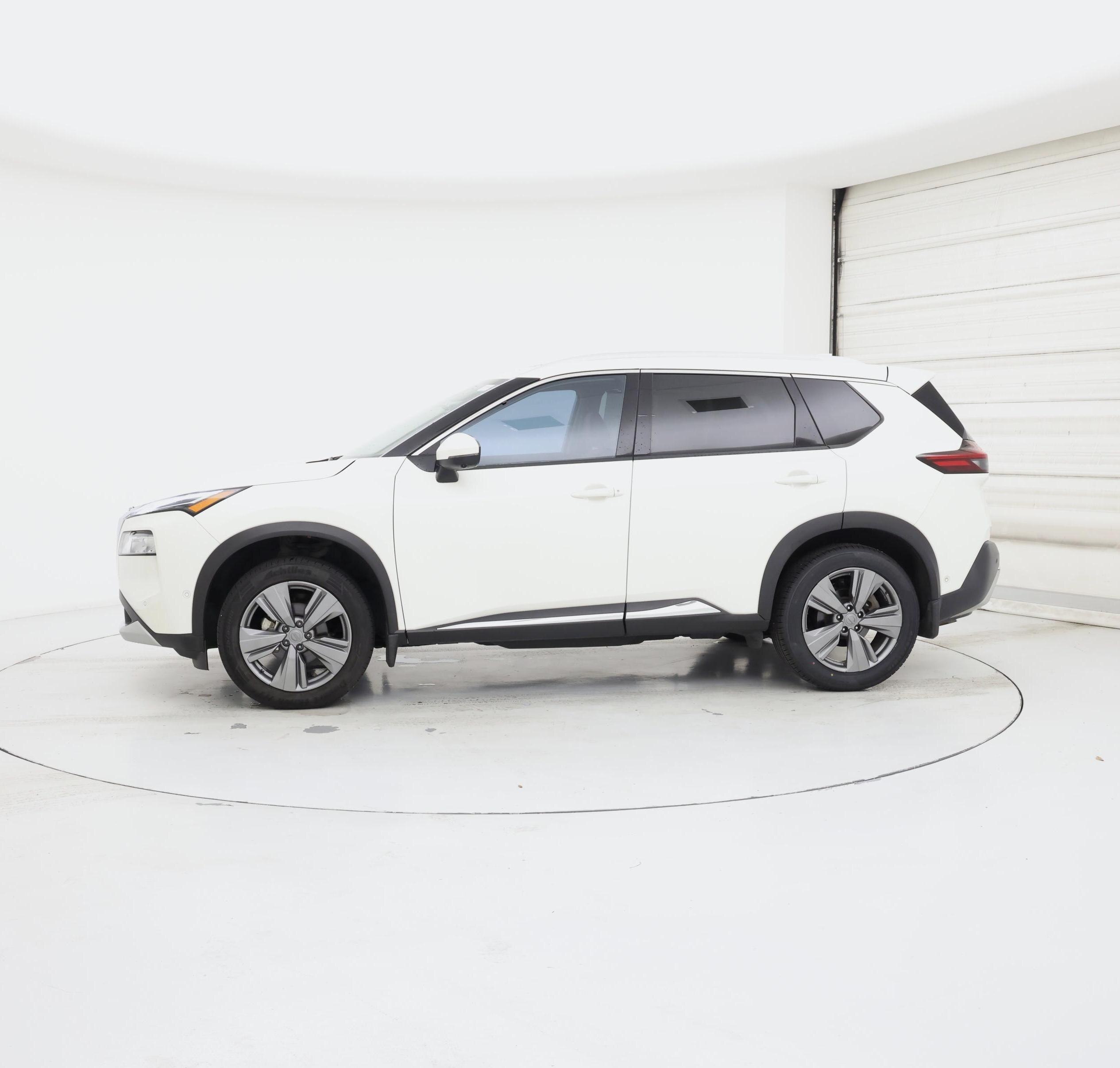 Thumbnail: 2022 Nissan Rogue - 3