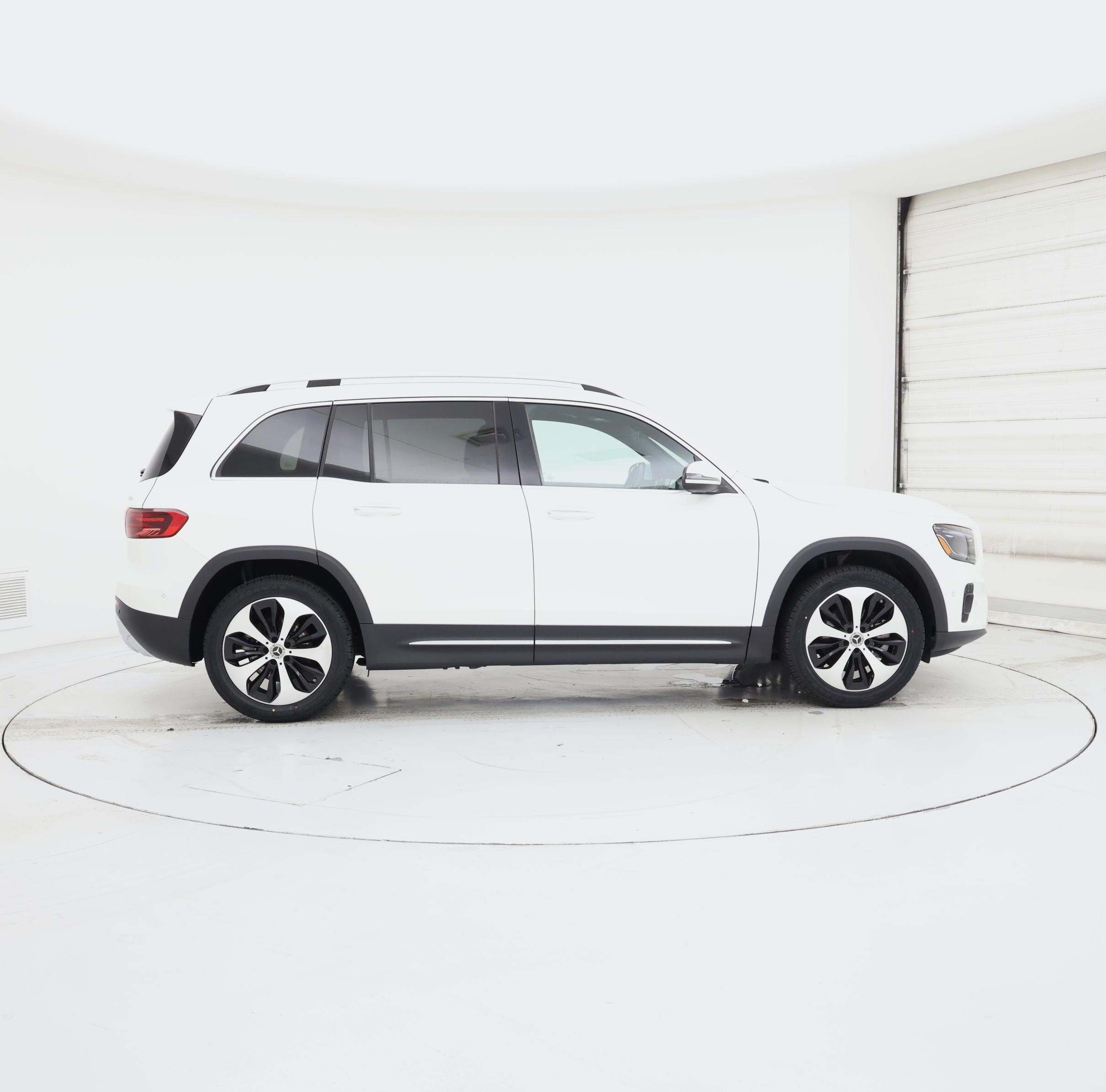 Thumbnail: 2025 Mercedes-Benz GLB - 7