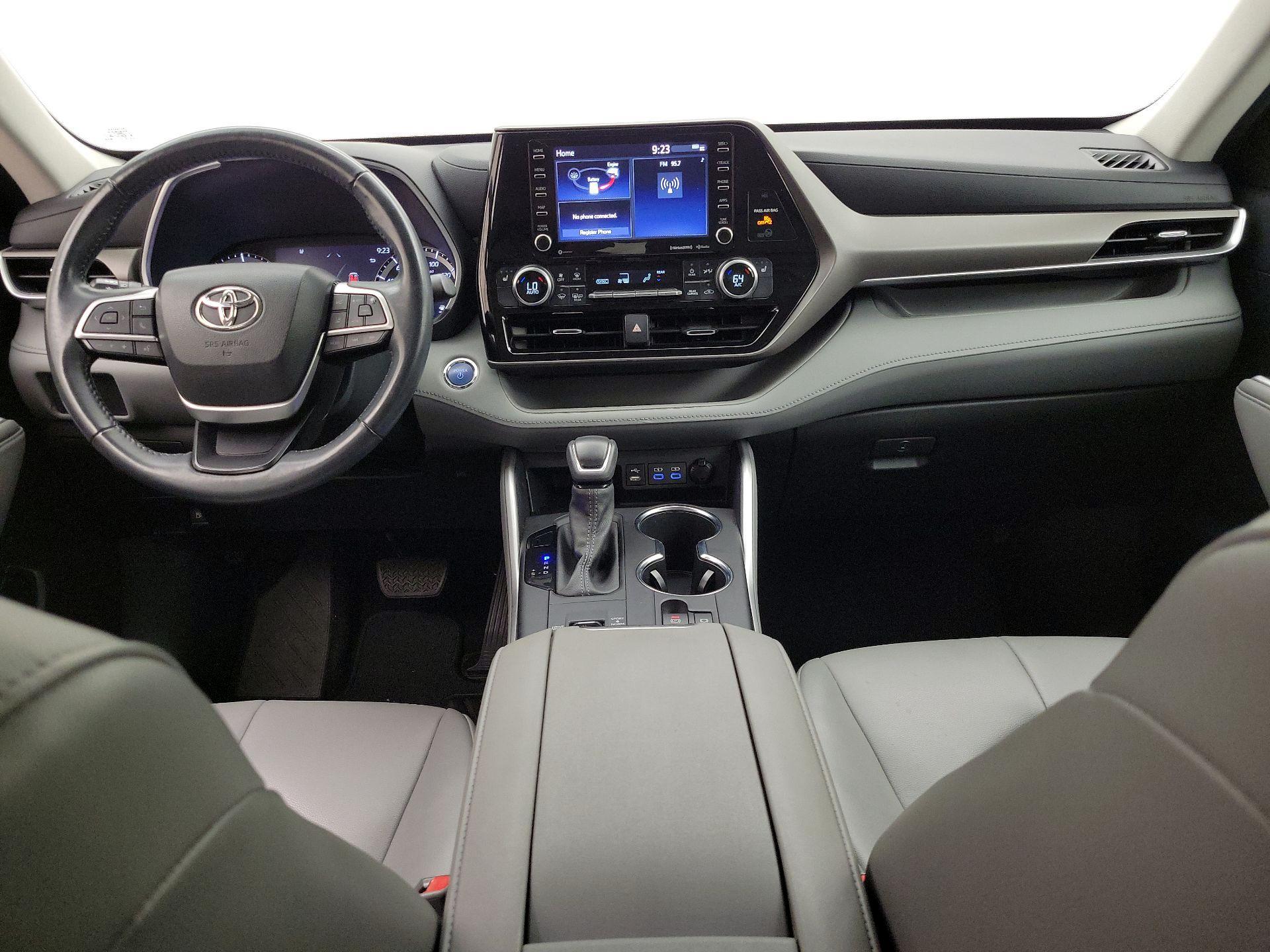 Thumbnail: 2022 Toyota Highlander - 9