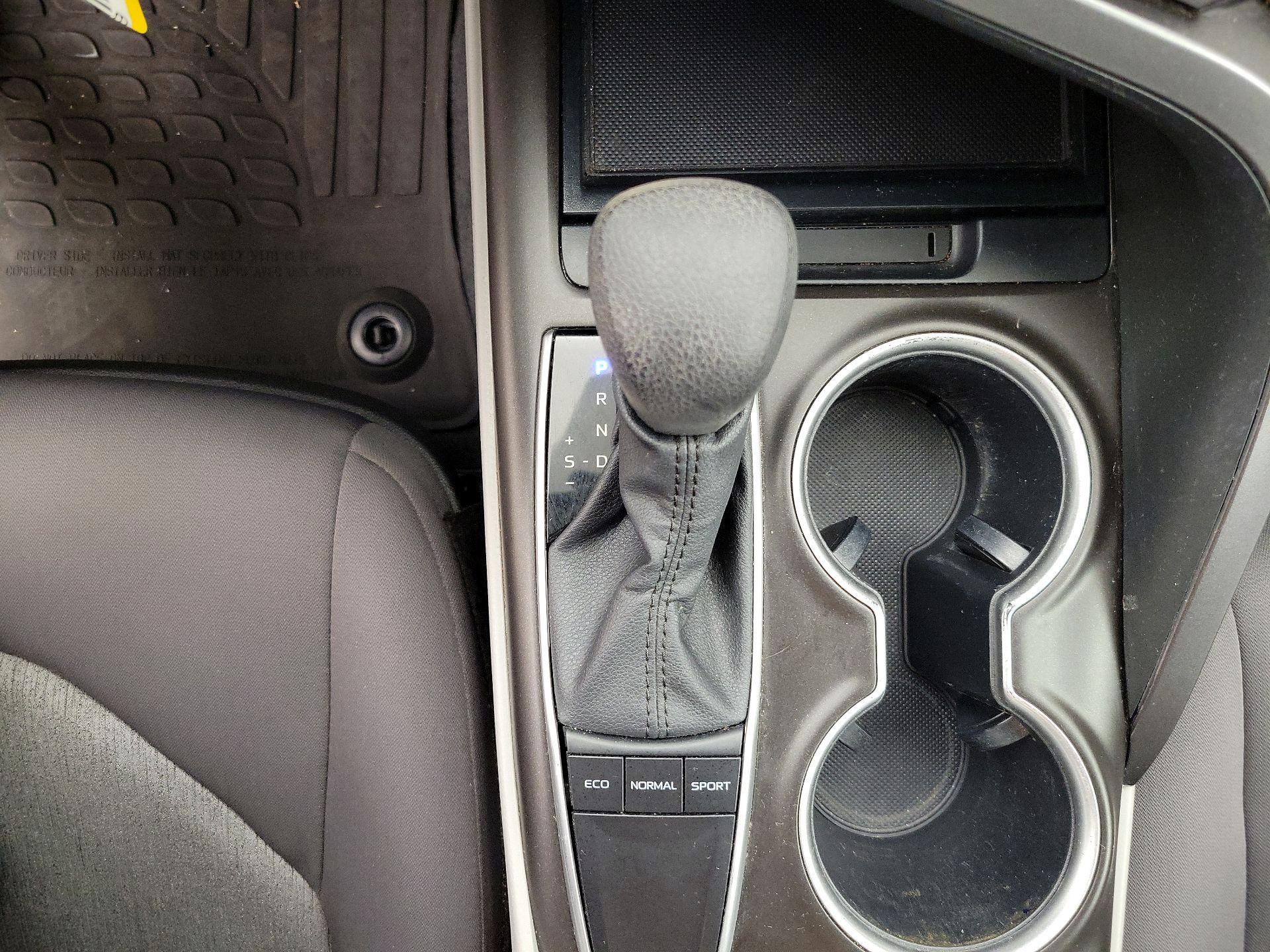 Thumbnail: 2023 Toyota Camry - 17