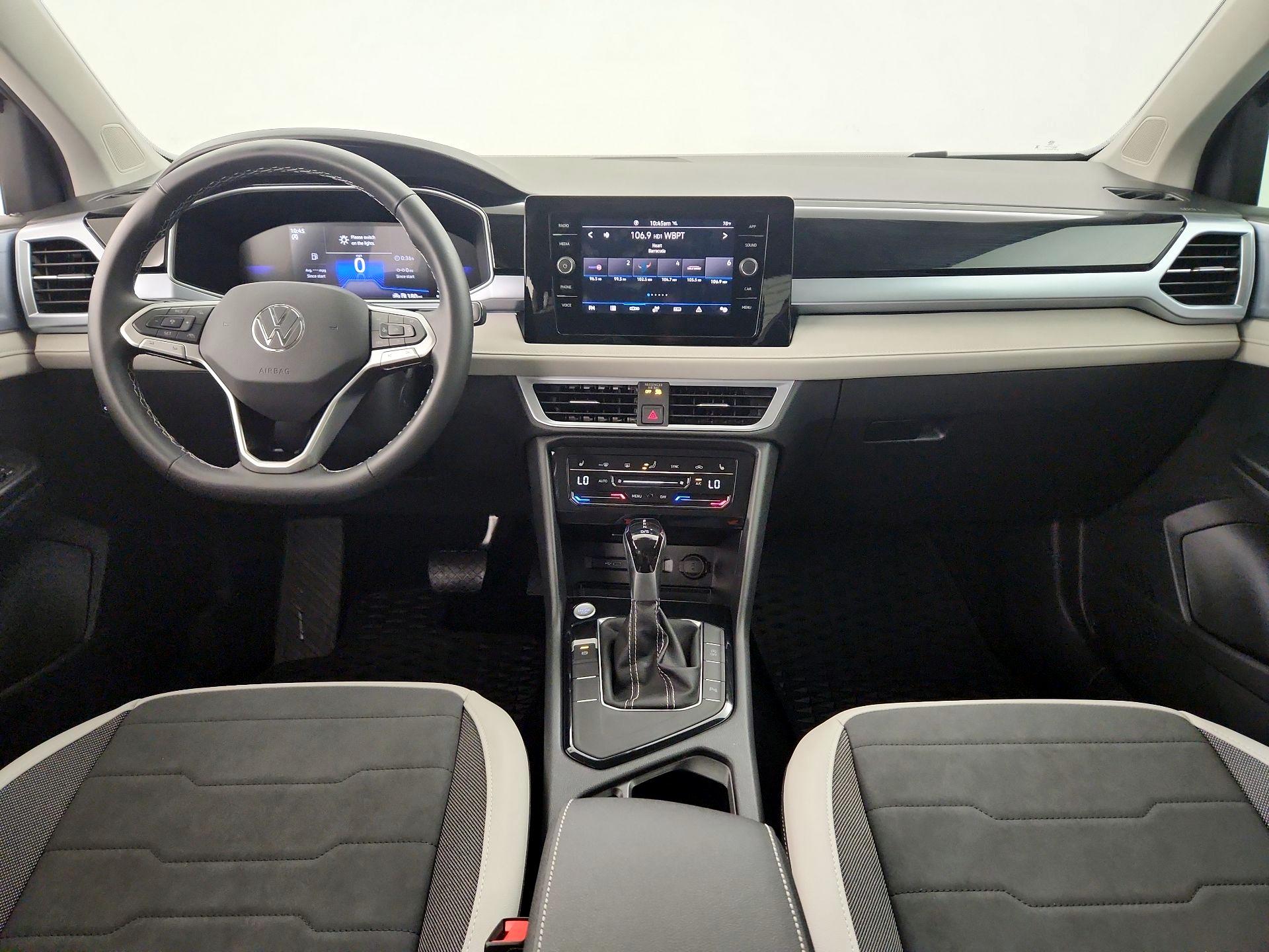Thumbnail: 2025 Volkswagen Taos - 9