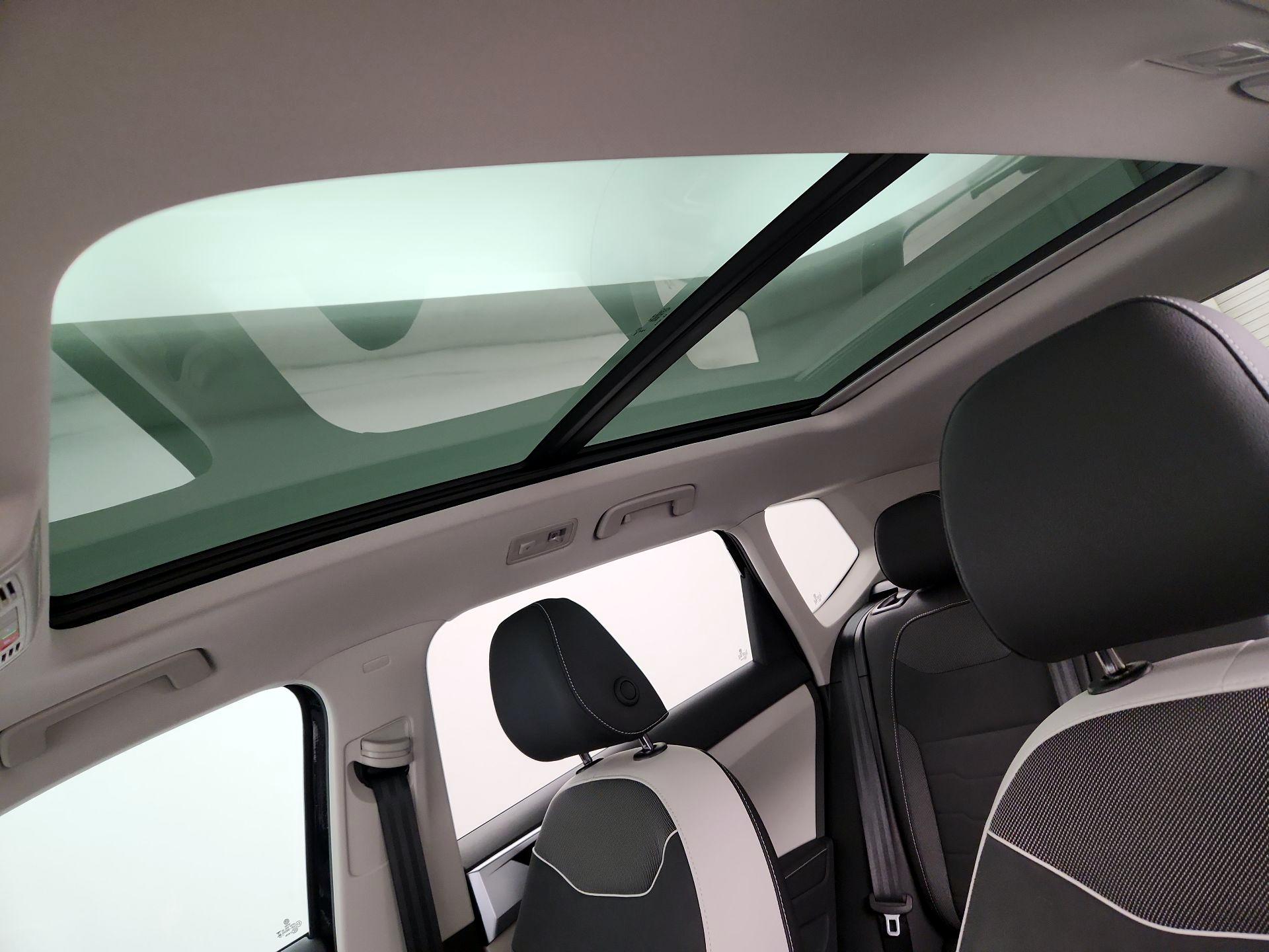 Thumbnail: 2025 Volkswagen Taos - 19