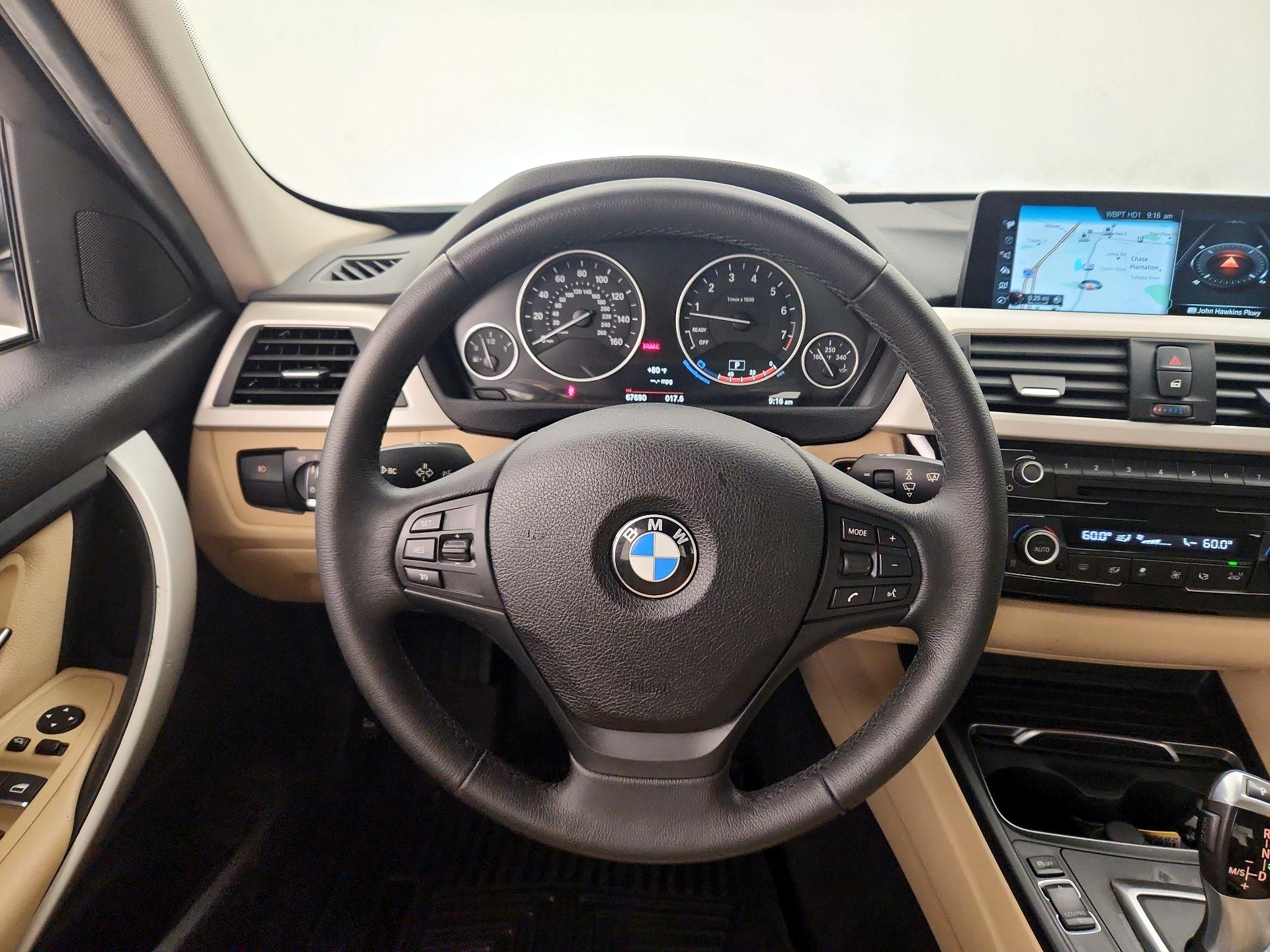 Thumbnail: 2017 BMW 3 Series - 10