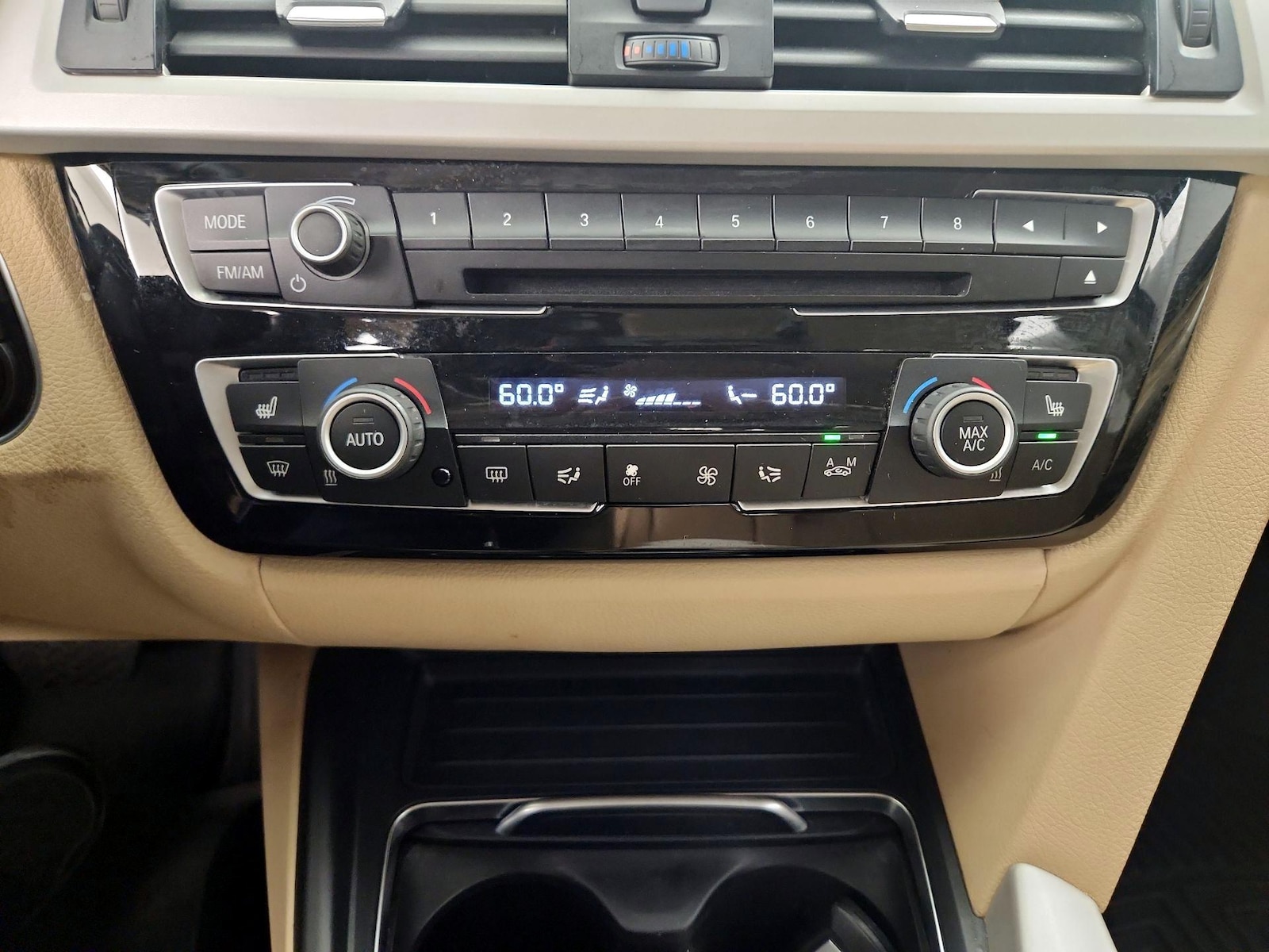 2017 BMW 3 Series 320i - Photo 18