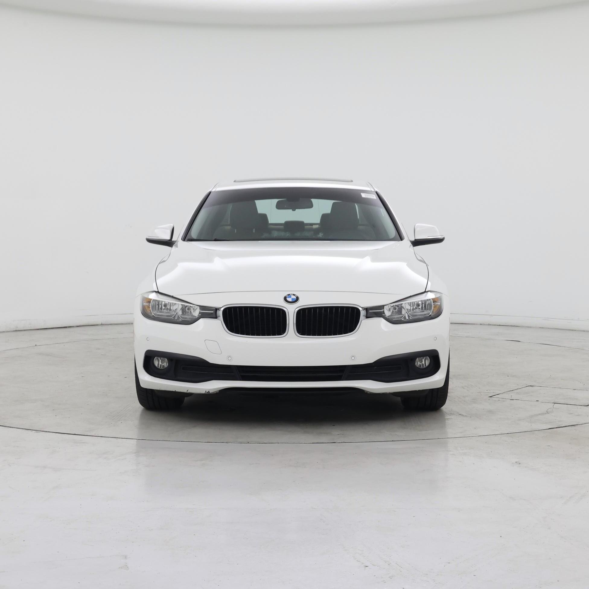 Thumbnail: 2017 BMW 3 Series - 5