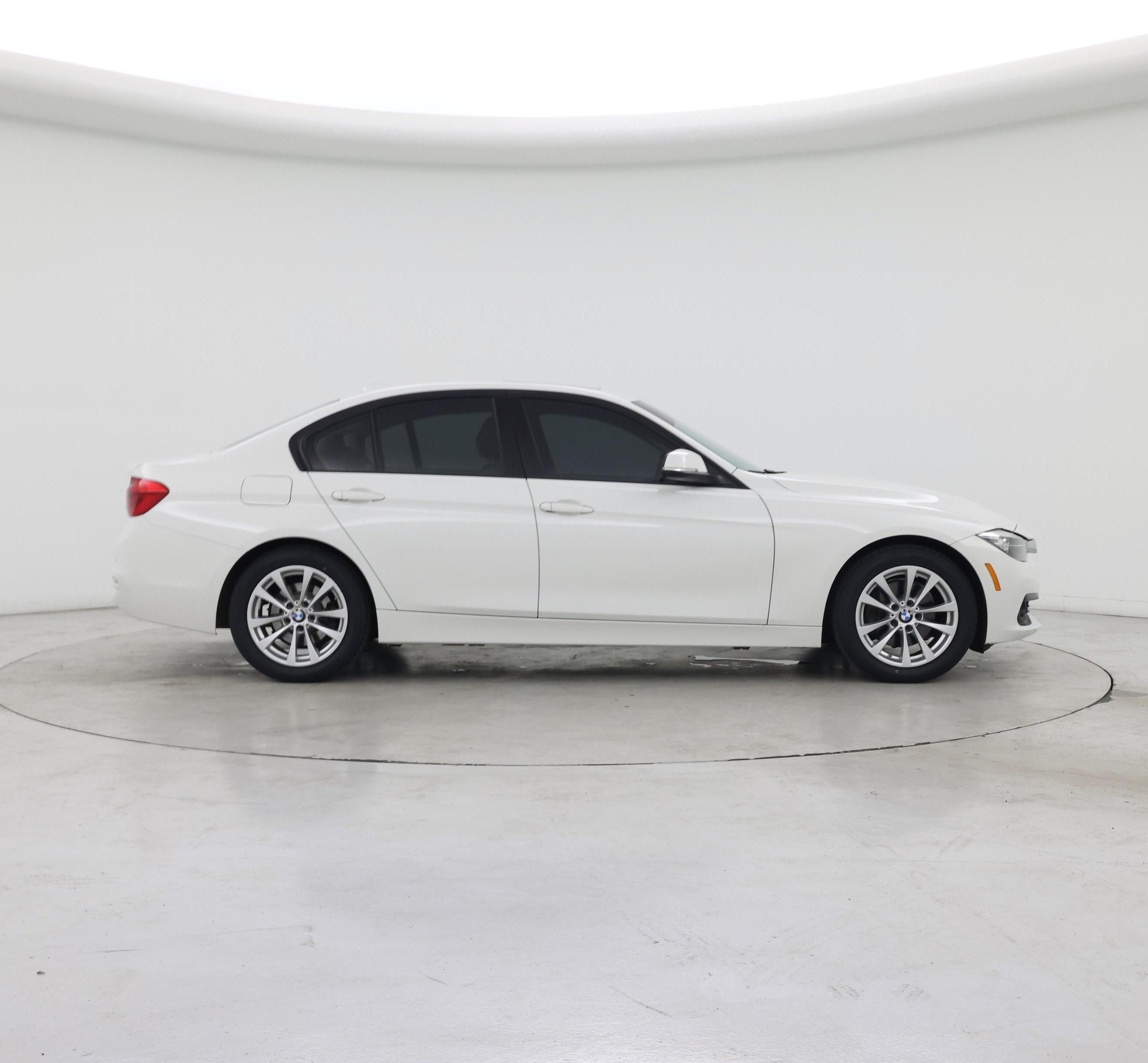 Thumbnail: 2017 BMW 3 Series - 7